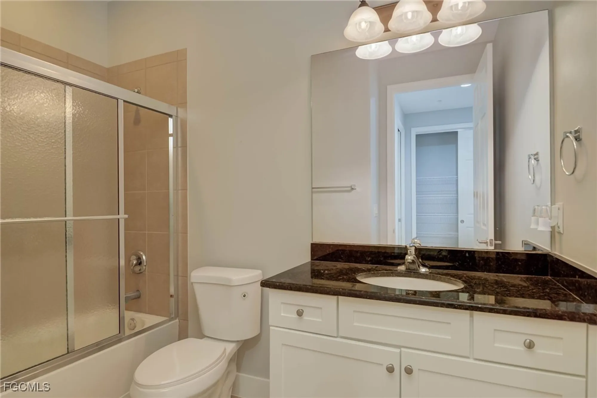 Property Slideshow image 19 of 41 | 11908 tulio way 3105, Fort Myers, FL, 33912