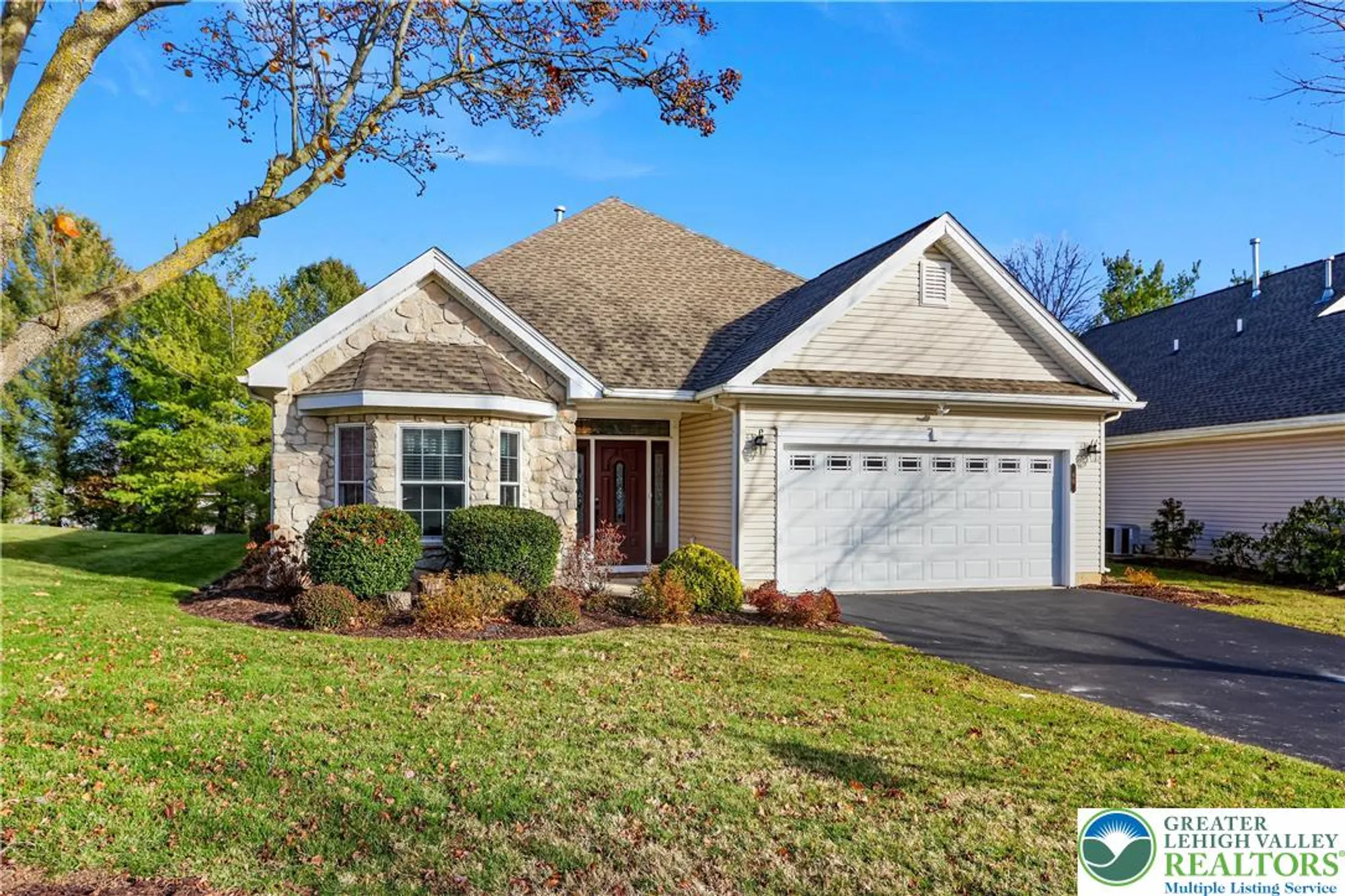 Property Slideshow image 31 of 45 | 60 glenmoor cir n, Palmer Twp, PA, 18045