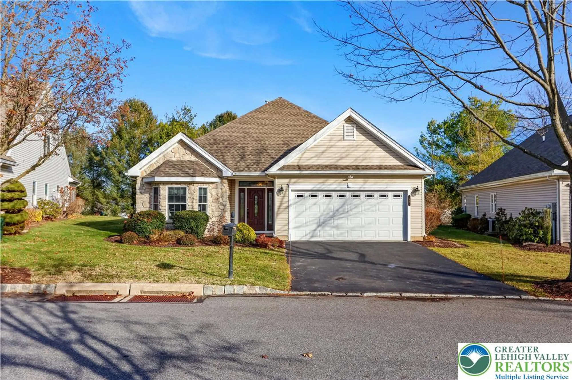 Property Slideshow image 32 of 45 | 60 glenmoor cir n, Palmer Twp, PA, 18045