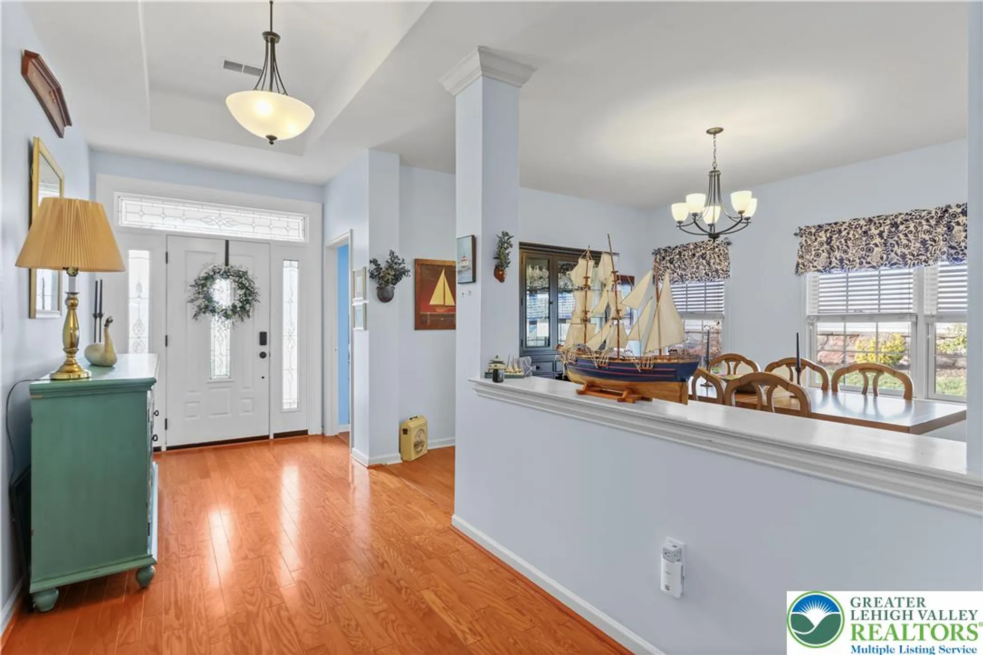 Property Slideshow image 4 of 45 | 60 glenmoor cir n, Palmer Twp, PA, 18045