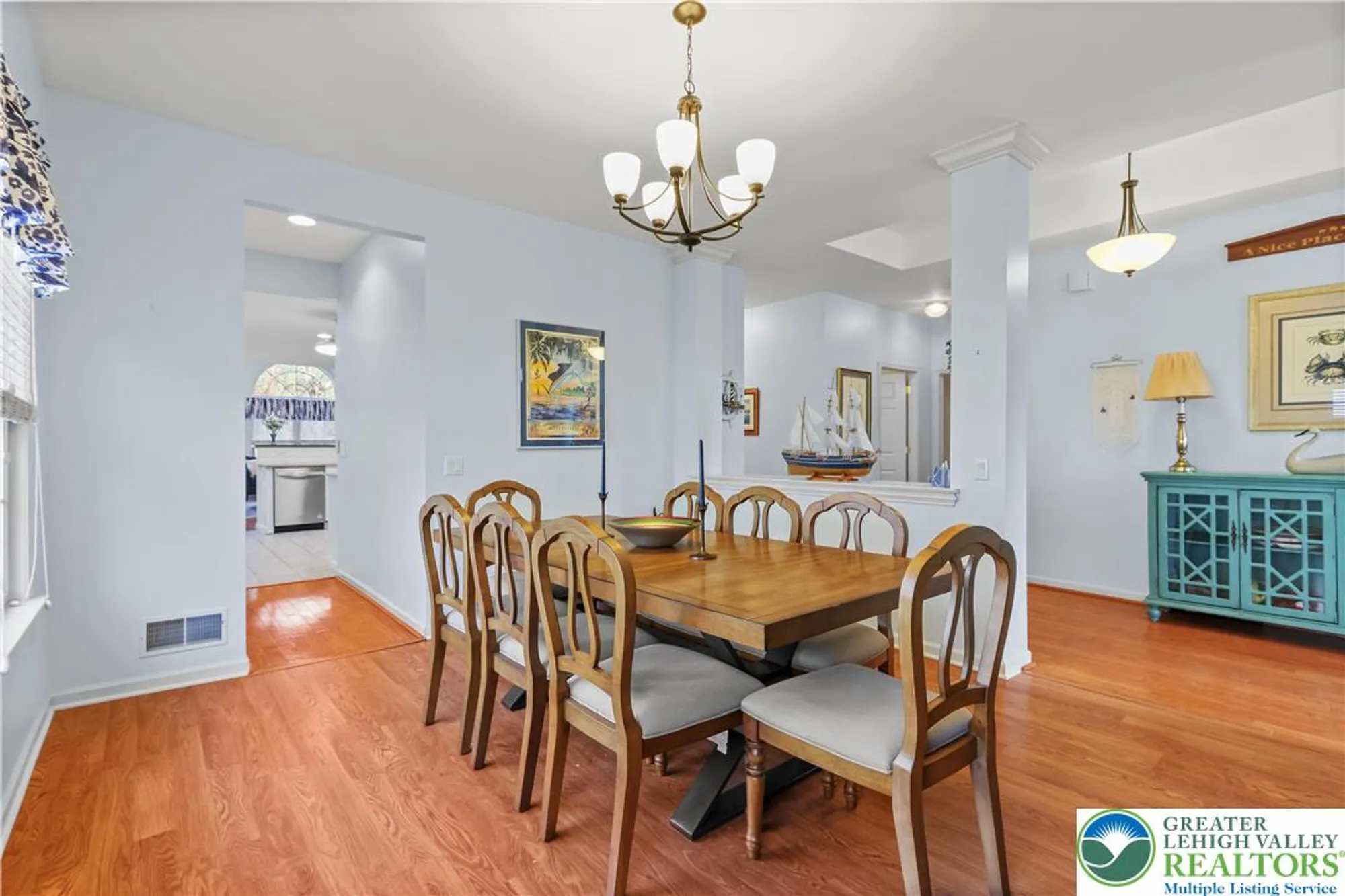 Property Slideshow image 7 of 45 | 60 glenmoor cir n, Palmer Twp, PA, 18045