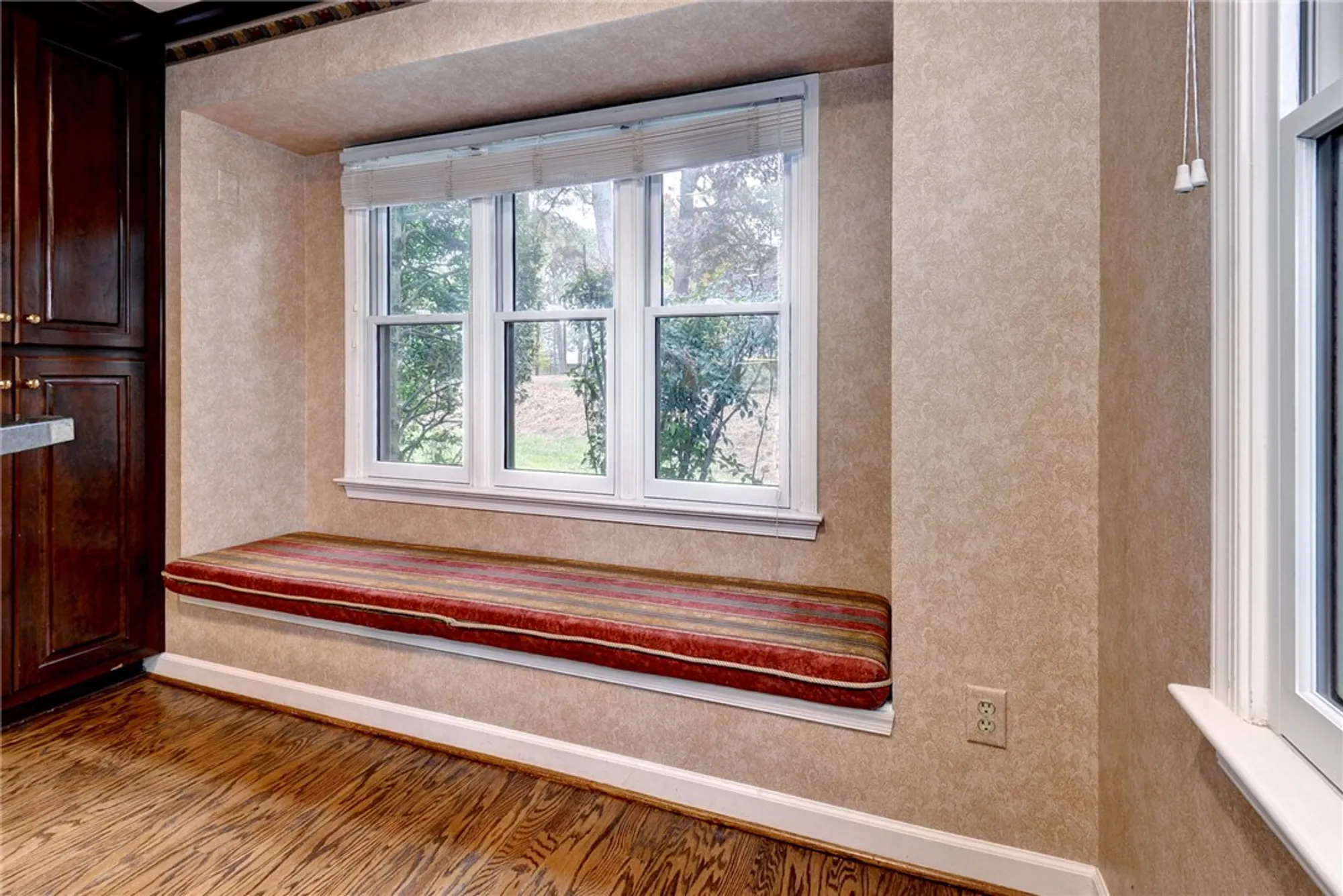 Property Slideshow image 15 of 47 | 272 archers mead, Williamsburg, VA, 23185