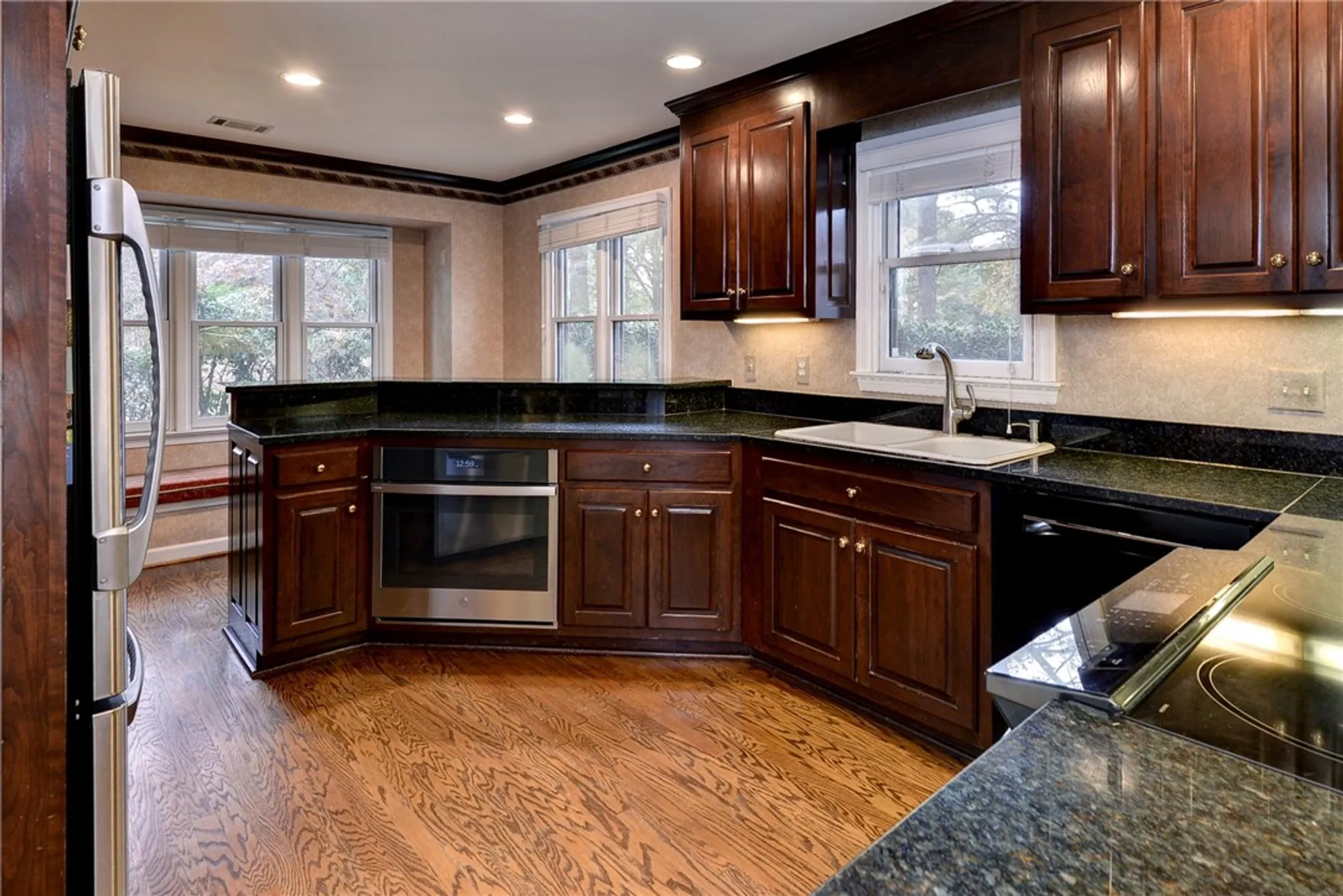 Property Slideshow image 10 of 47 | 272 archers mead, Williamsburg, VA, 23185