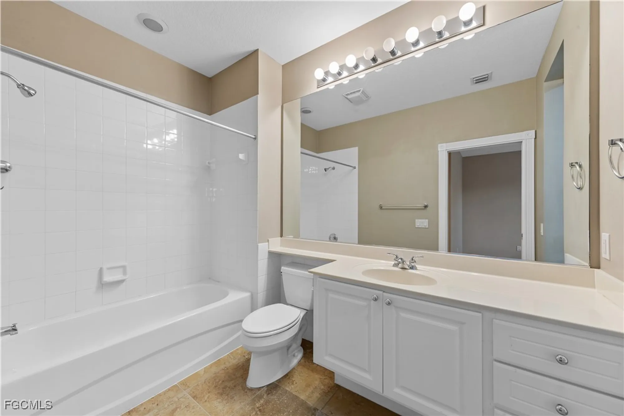 Property Slideshow image 18 of 48 | 15091 auk way, Bonita Springs, FL, 34135