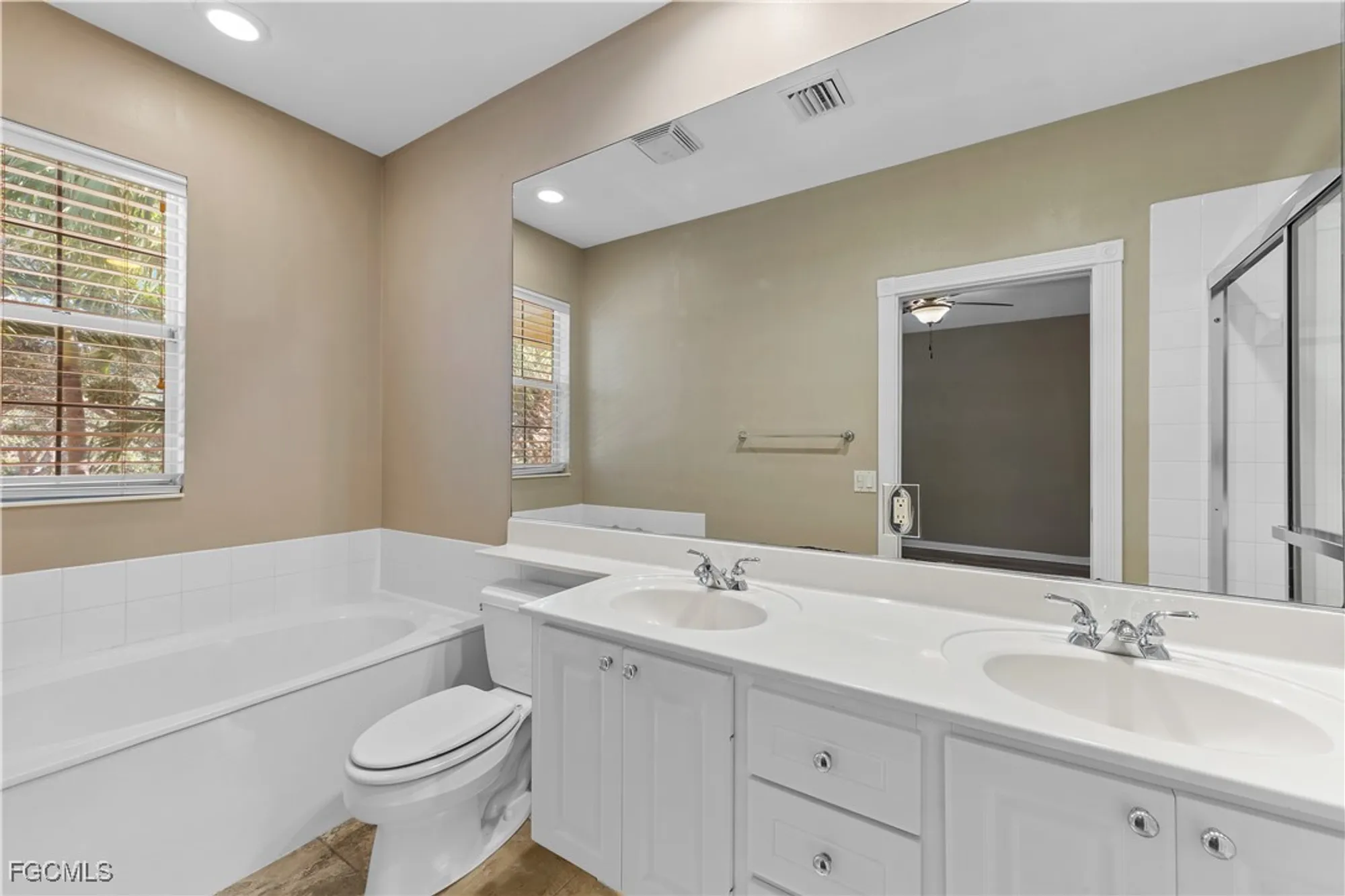 Property Slideshow image 23 of 48 | 15091 auk way, Bonita Springs, FL, 34135