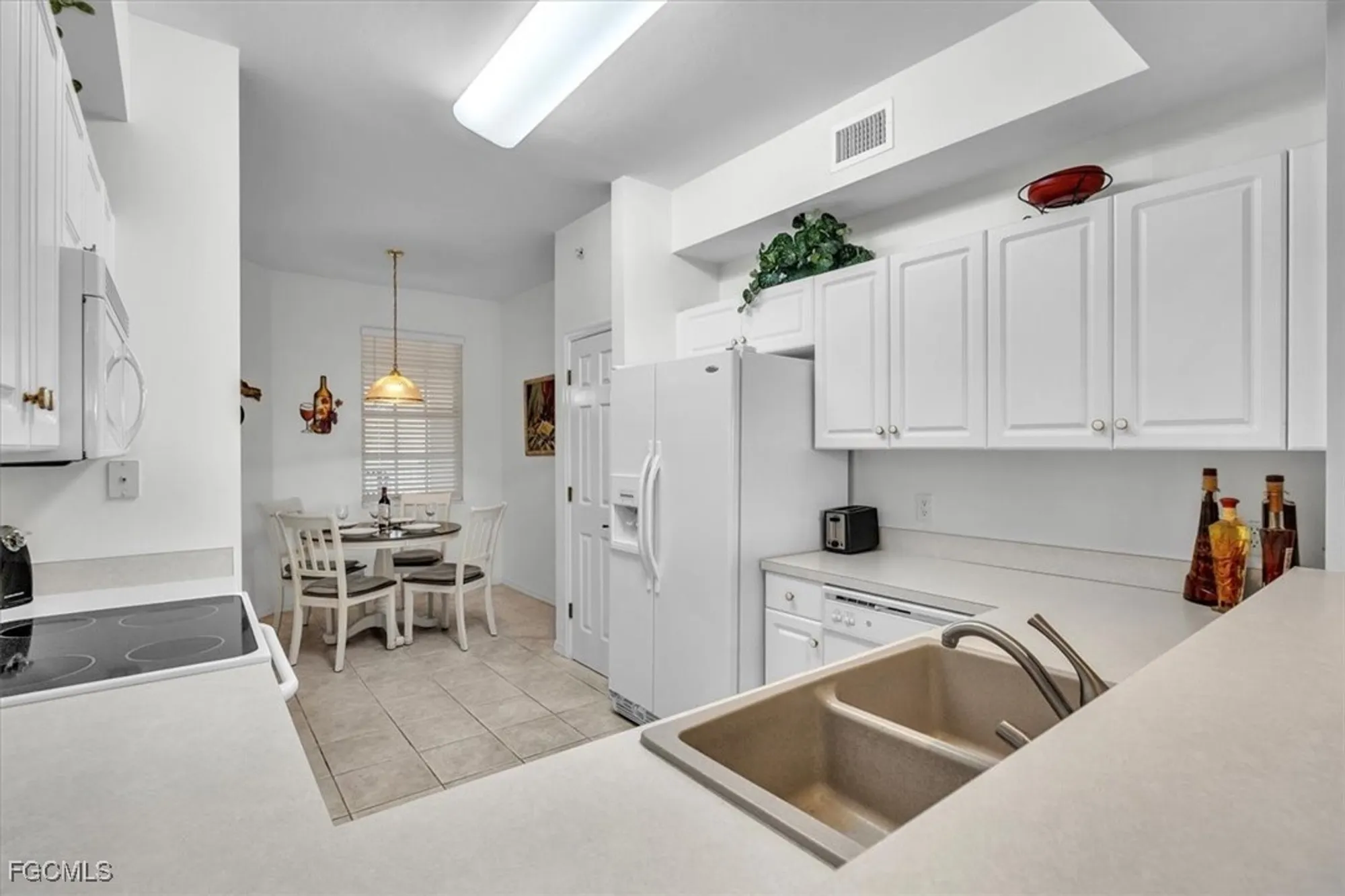 Property Slideshow image 5 of 42 | 14551 legends blvd 305, Fort Myers, FL, 33912