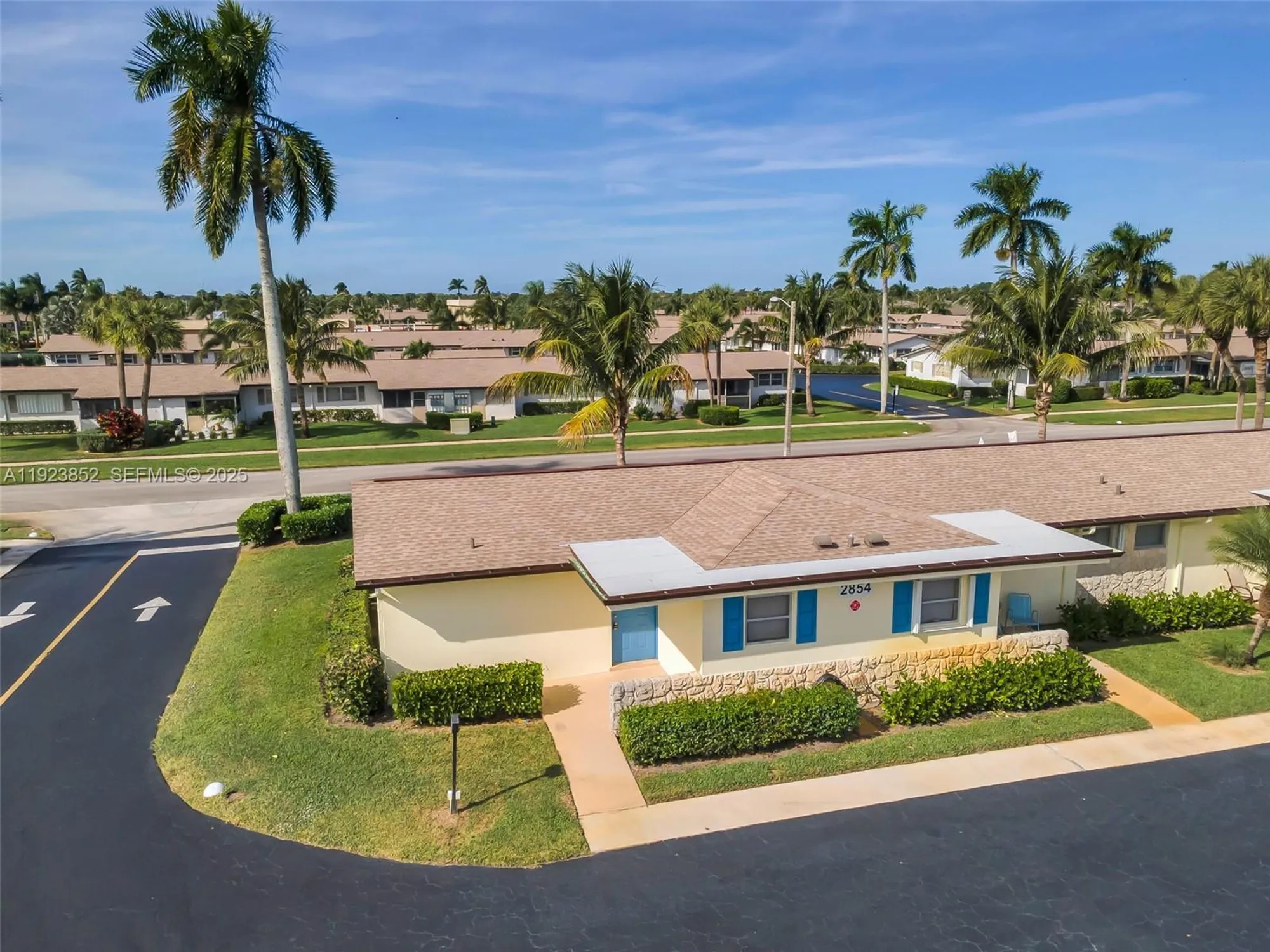 Property Slideshow image 22 of 24 | 2854 crosley dr j, West Palm Beach, FL, 33415