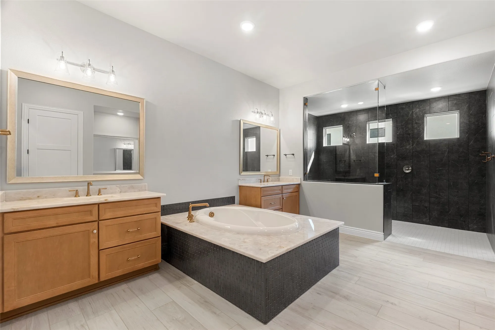 Property Slideshow image 8 of 12 | 10212 winslow dr, Denton, TX, 76207