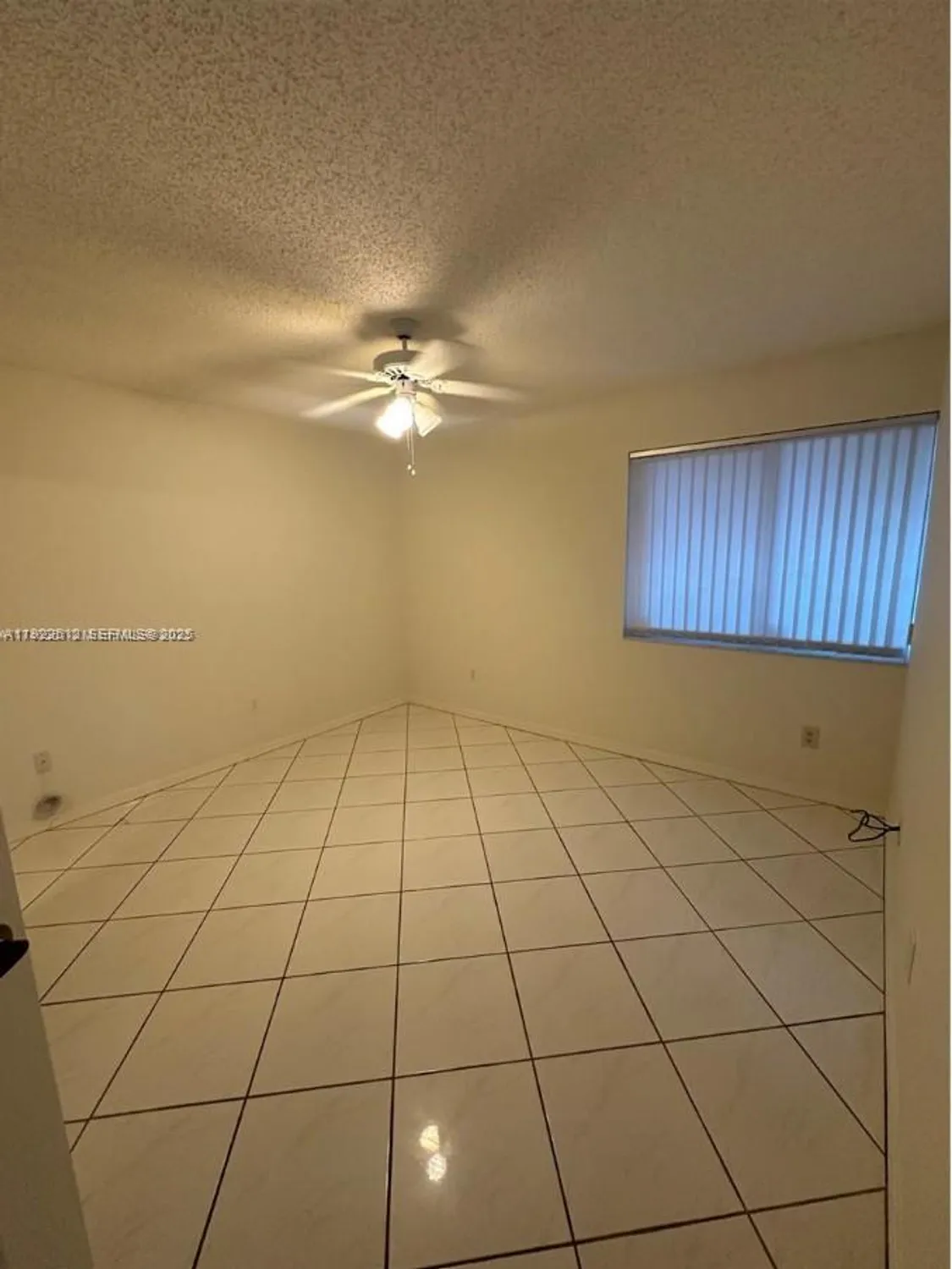 Property Slideshow image 15 of 22 | 9587 weldon cir b203, Tamarac, FL, 33321