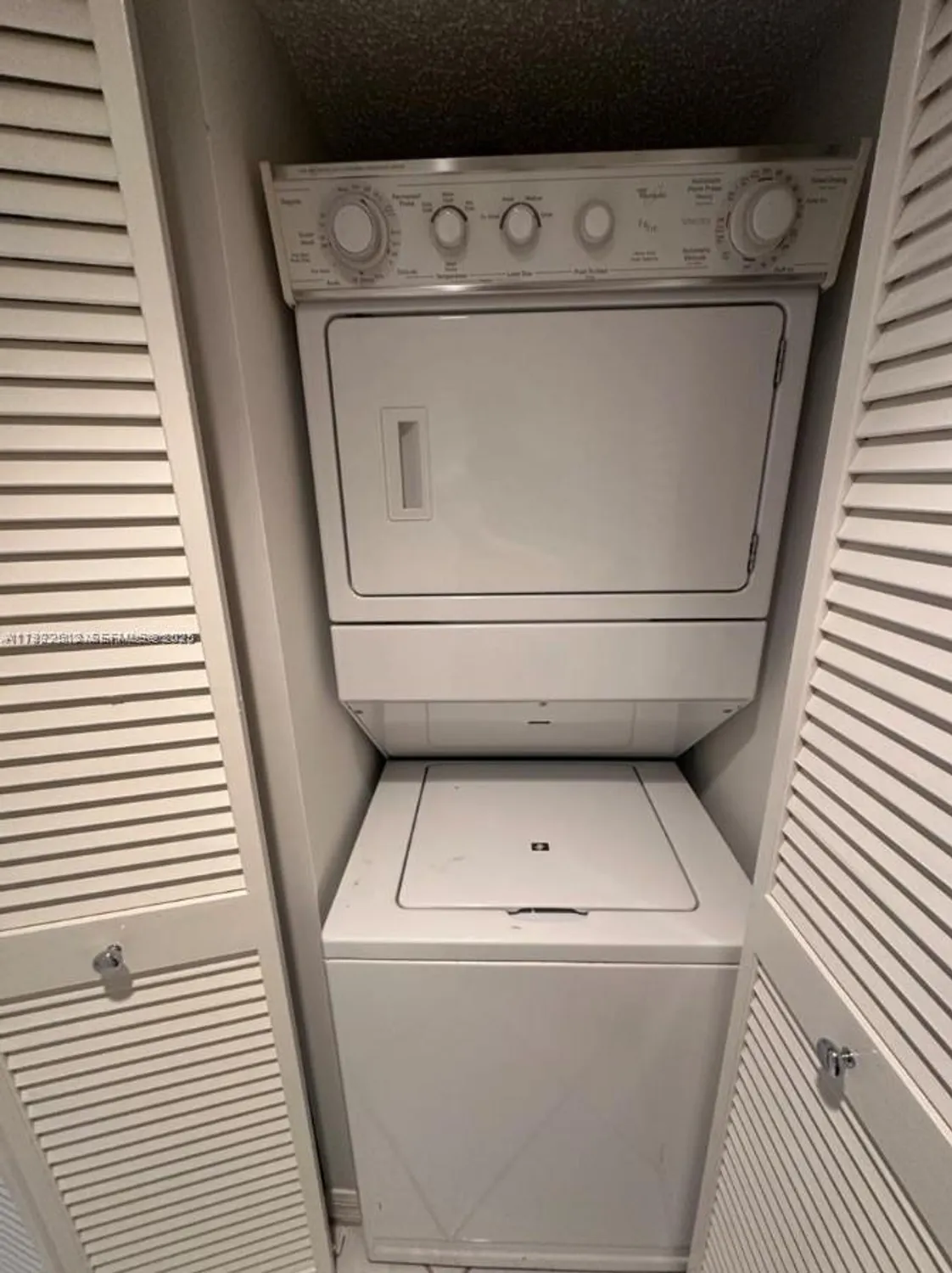 Property Slideshow image 13 of 22 | 9587 weldon cir b203, Tamarac, FL, 33321