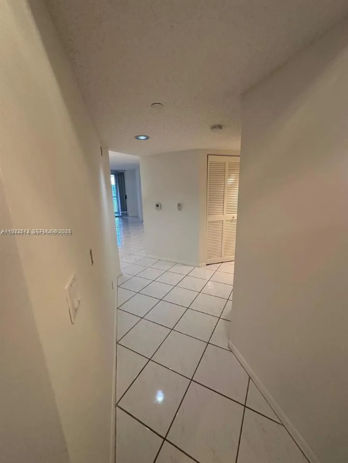 Property Slideshow image 4 of 22 | 9587 weldon cir b203, Tamarac, FL, 33321