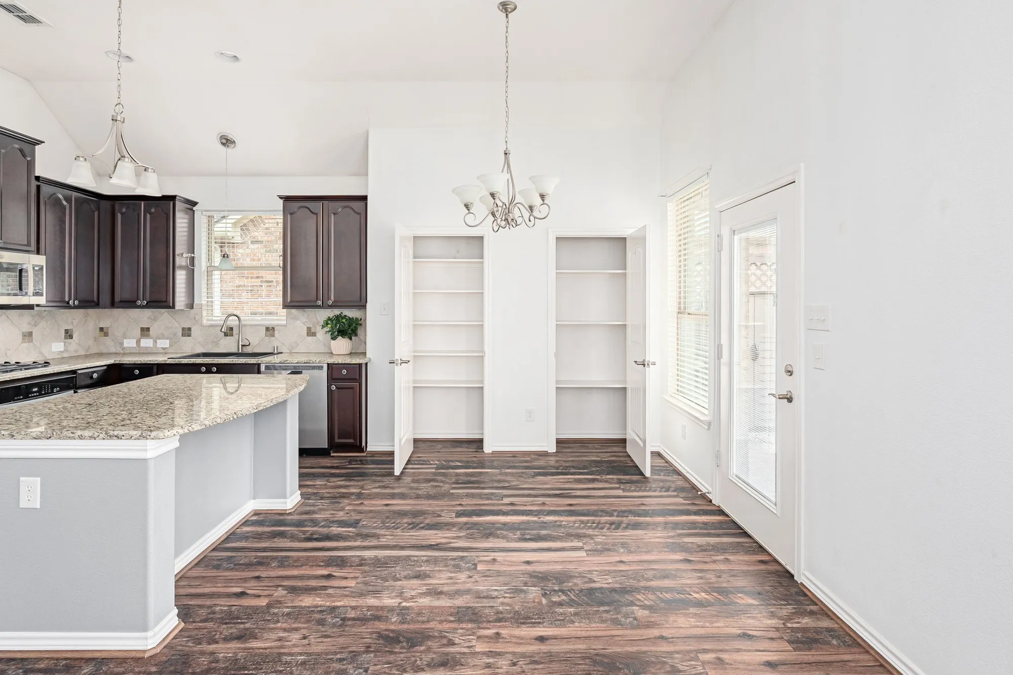 Property Slideshow image 6 of 36 | 1313 isabella ln, Savannah, TX, 76227