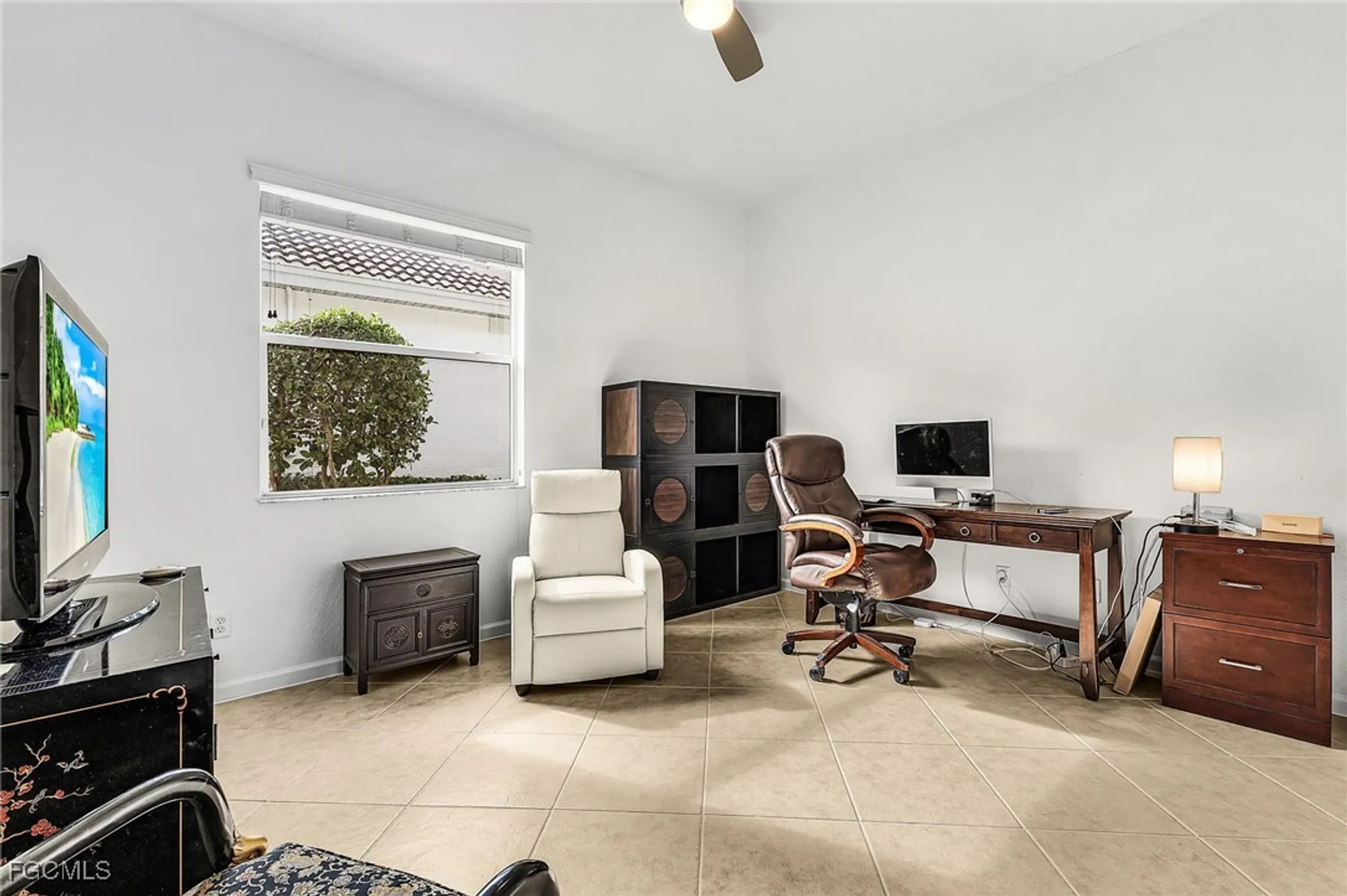 Property Slideshow image 18 of 30 | 3900 lakeview isle ct, Fort Myers, FL, 33905