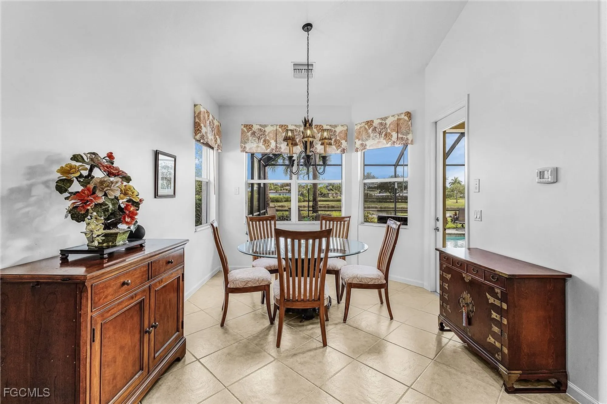 Property Slideshow image 9 of 30 | 3900 lakeview isle ct, Fort Myers, FL, 33905