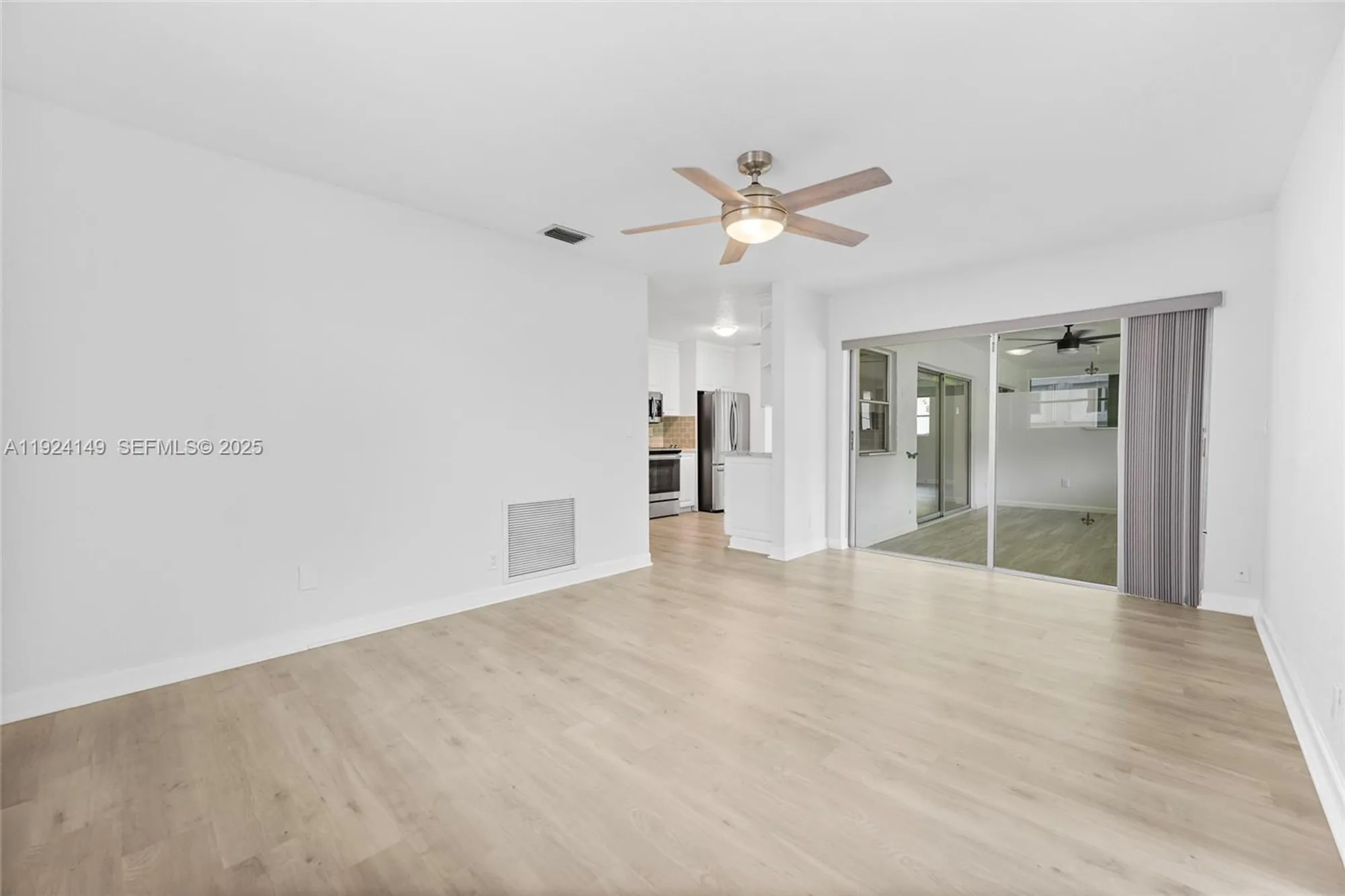 Property Slideshow image 19 of 29 | 1131 nw 90th way, Plantation, FL, 33322