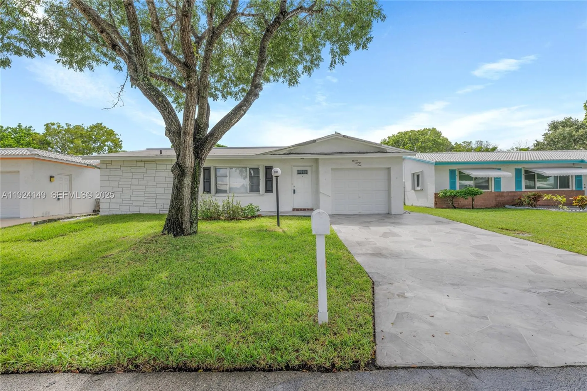 Property Slideshow image 1 of 29 | 1131 nw 90th way, Plantation, FL, 33322