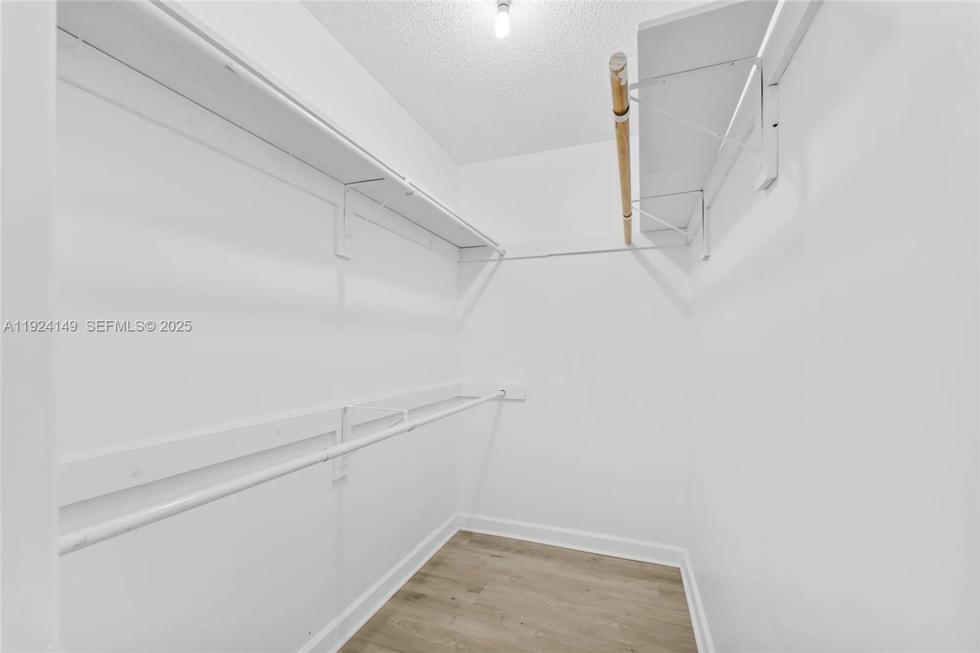 Property Slideshow image 12 of 29 | 1131 nw 90th way, Plantation, FL, 33322