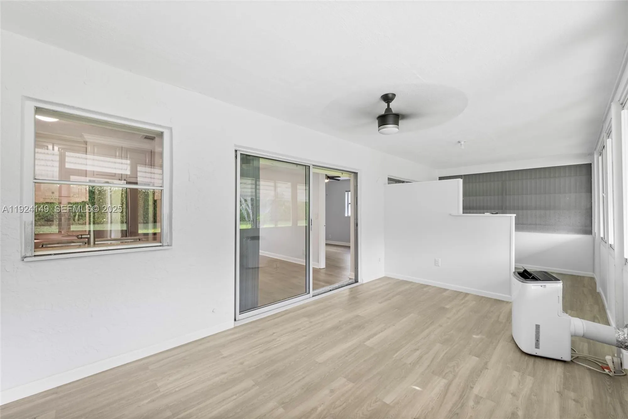 Property Slideshow image 25 of 29 | 1131 nw 90th way, Plantation, FL, 33322