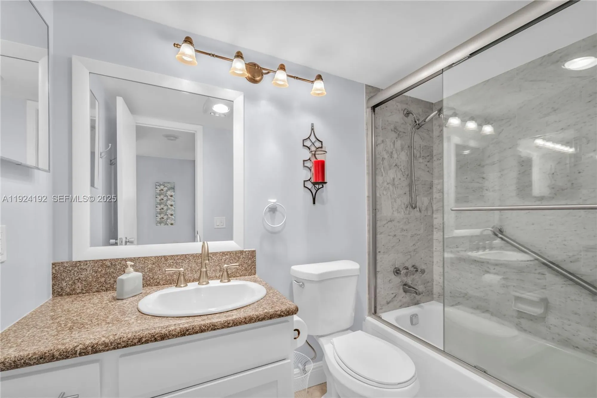 Property Slideshow image 18 of 53 | 9800 n hollybrook lake dr 210, Pembroke Pines, FL, 33025