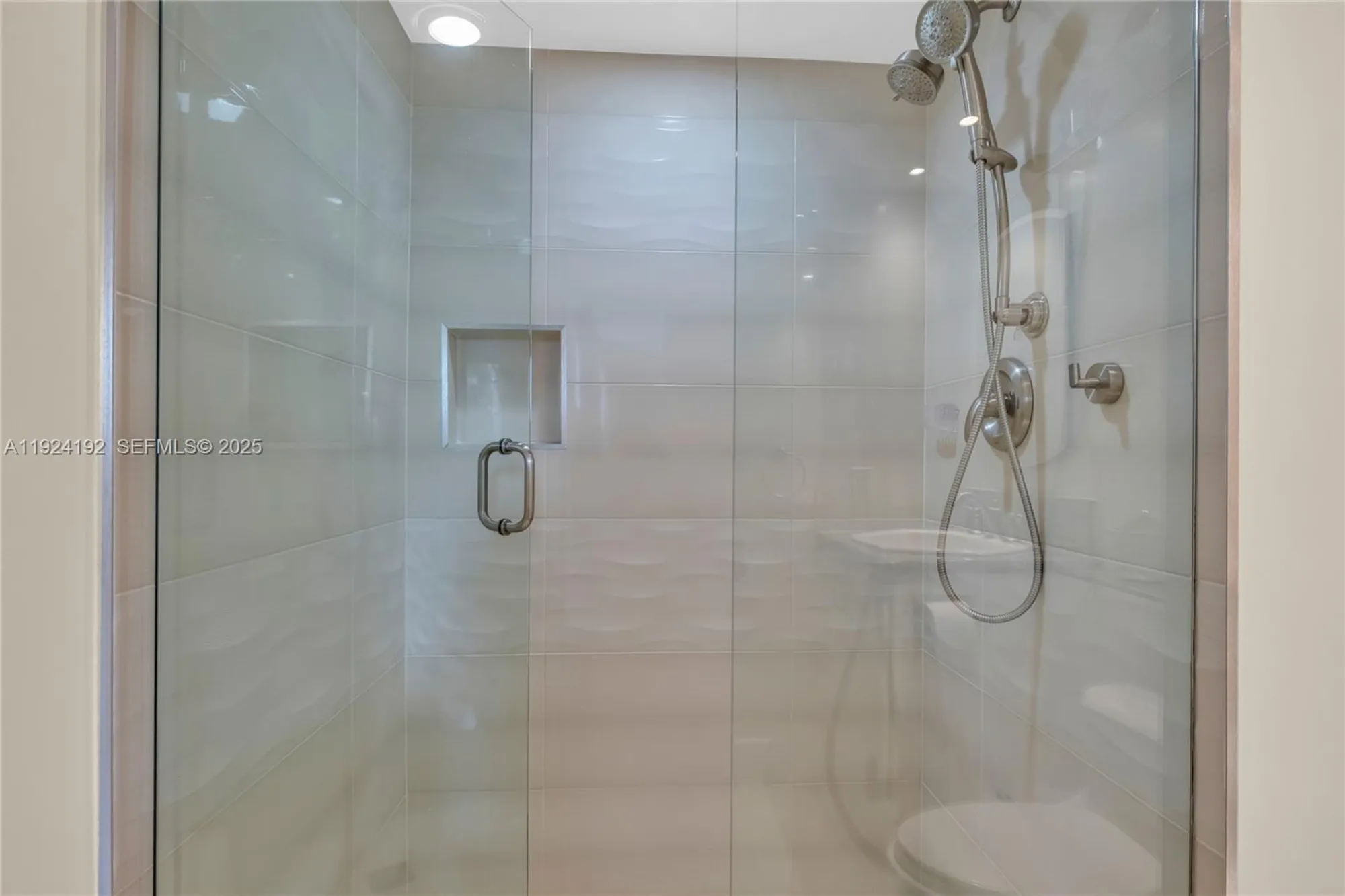 Property Slideshow image 27 of 53 | 9800 n hollybrook lake dr 210, Pembroke Pines, FL, 33025