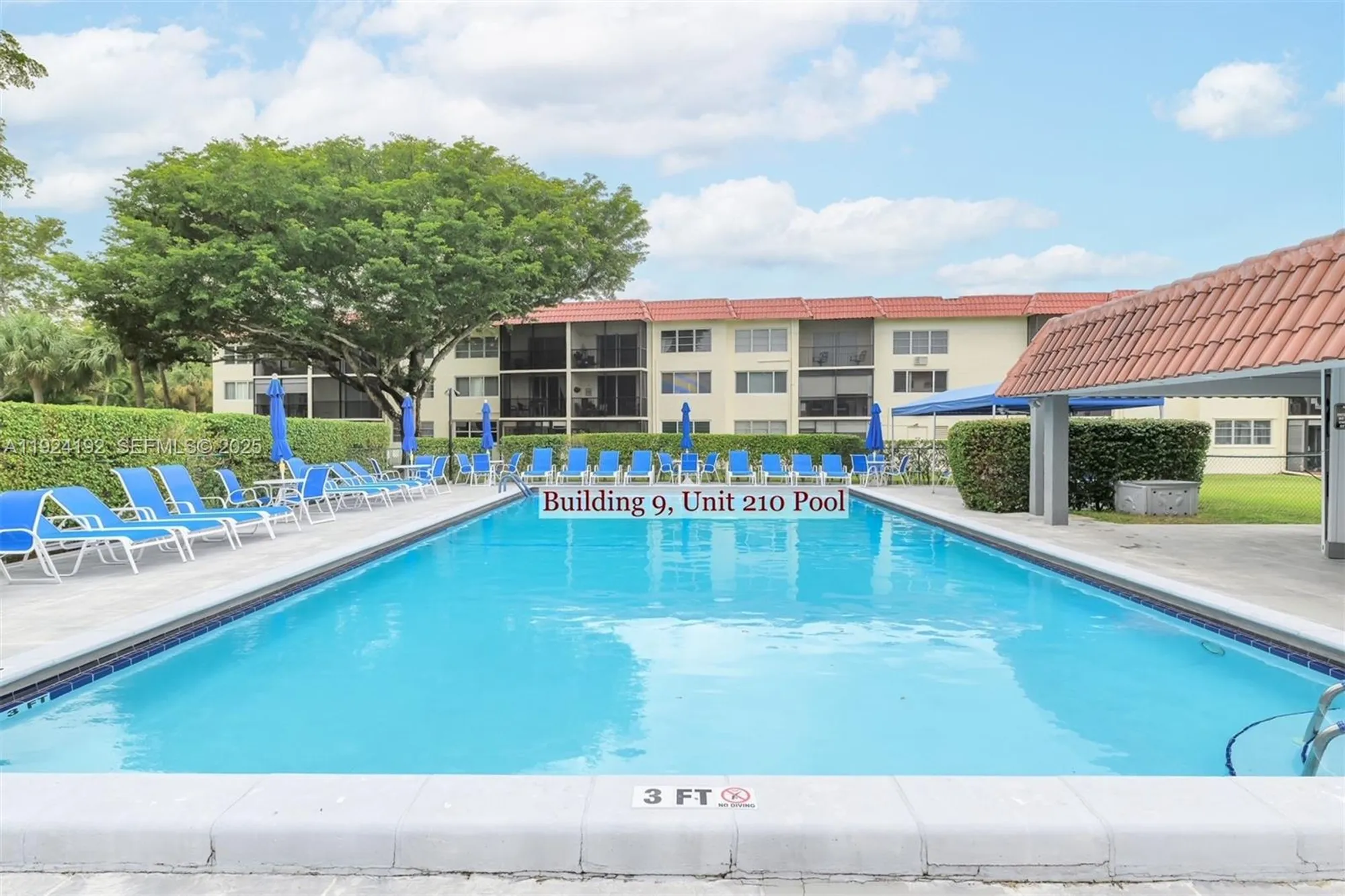 Property Slideshow image 32 of 53 | 9800 n hollybrook lake dr 210, Pembroke Pines, FL, 33025