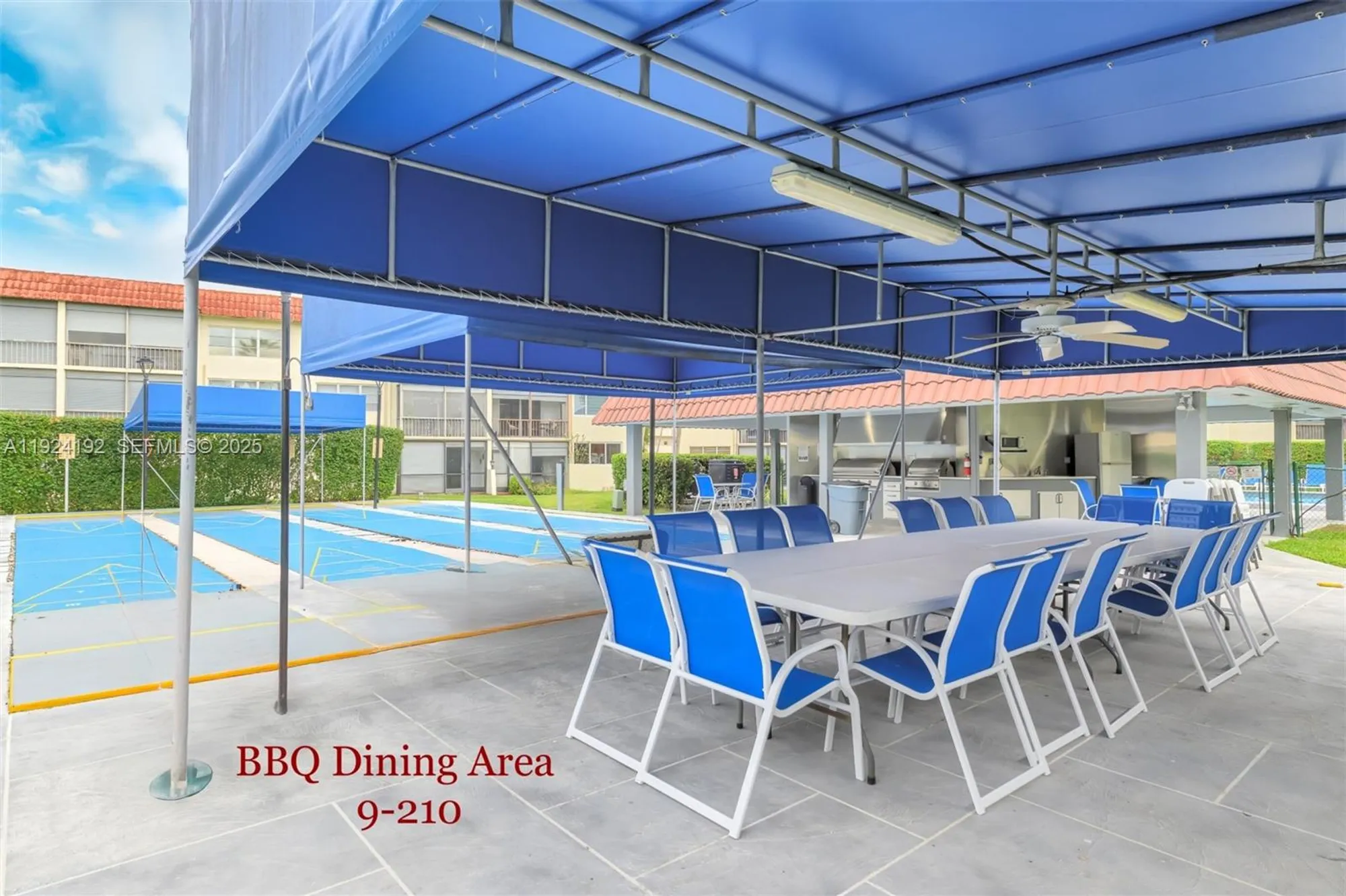 Property Slideshow image 33 of 53 | 9800 n hollybrook lake dr 210, Pembroke Pines, FL, 33025