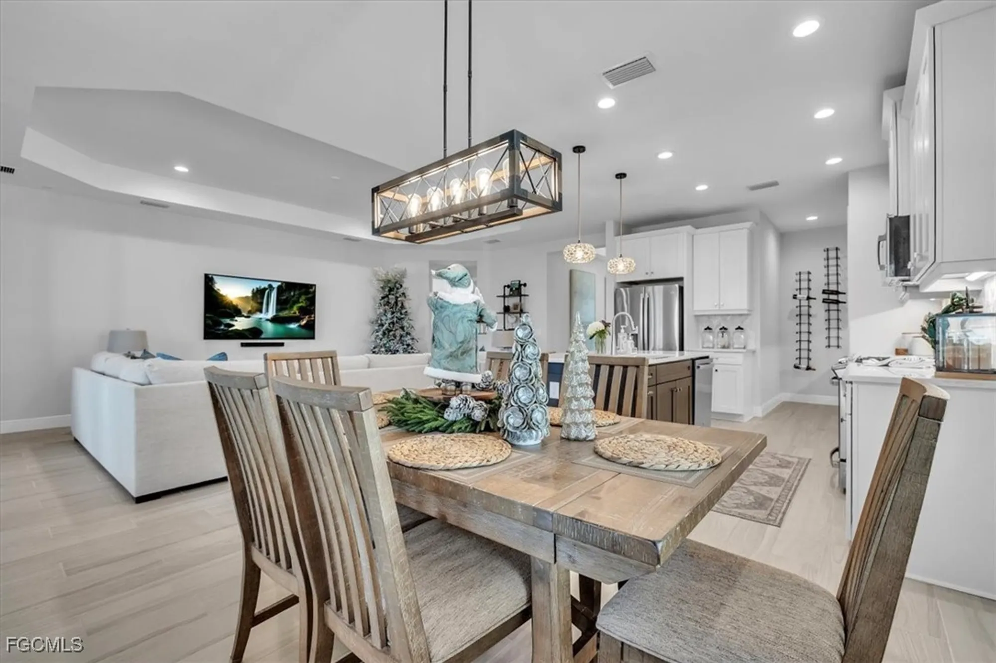 Property Slideshow image 15 of 50 | 13585 heritage preserve dr, Fort Myers, FL, 33905