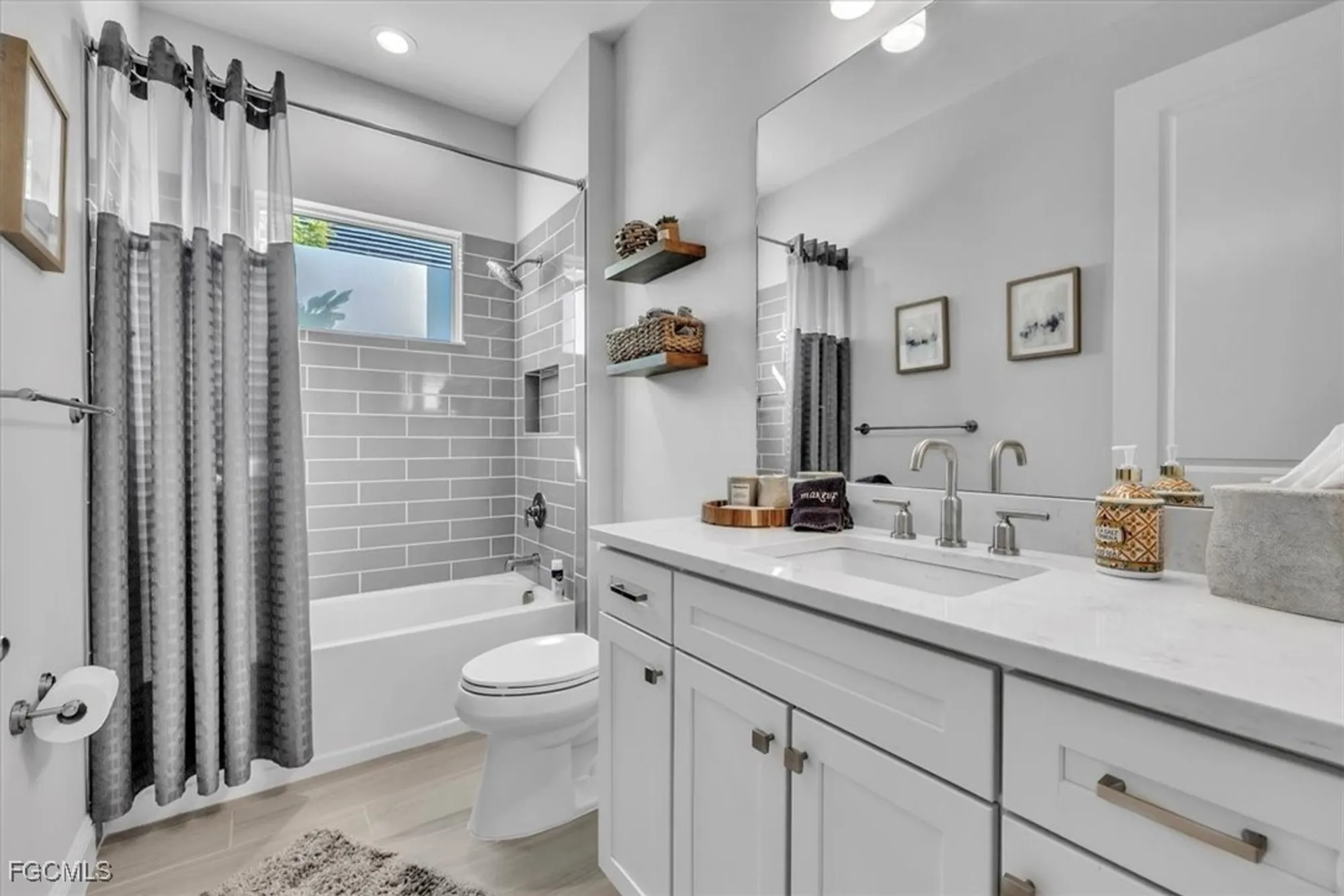 Property Slideshow image 27 of 50 | 13585 heritage preserve dr, Fort Myers, FL, 33905