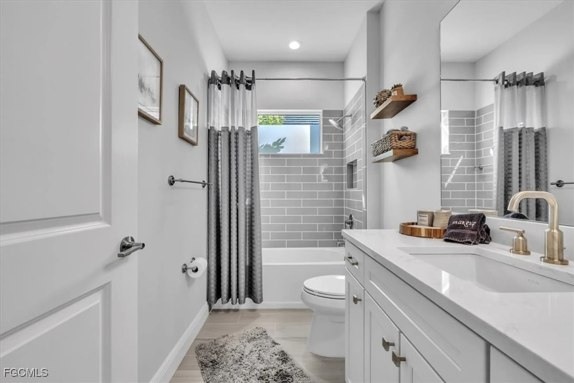 Property Slideshow image 28 of 50 | 13585 heritage preserve dr, Fort Myers, FL, 33905