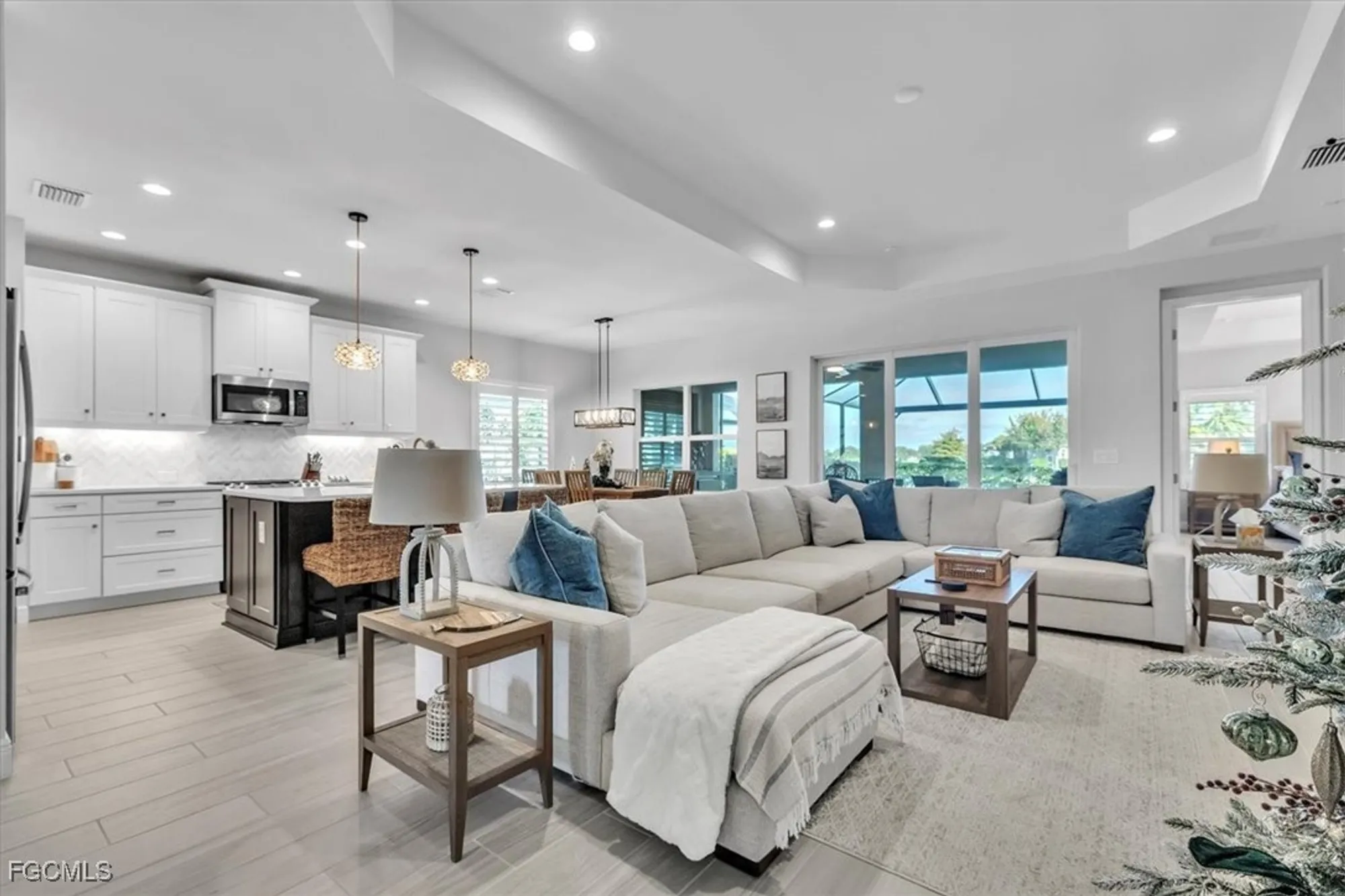 Property Slideshow image 8 of 50 | 13585 heritage preserve dr, Fort Myers, FL, 33905