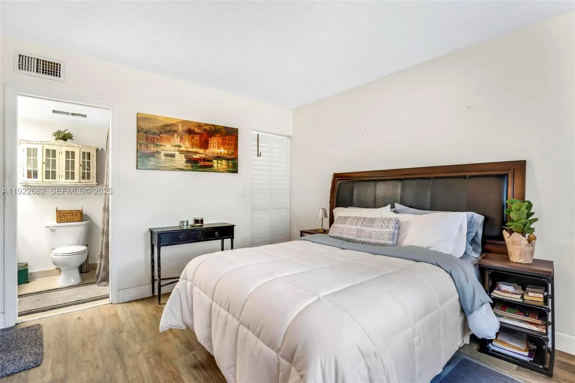 Property Slideshow image 15 of 49 | 2300 sw 22nd ave apt 109, Delray Beach, FL, 33445