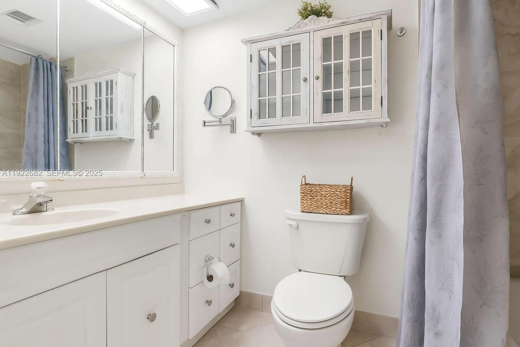 Property Slideshow image 16 of 49 | 2300 sw 22nd ave apt 109, Delray Beach, FL, 33445