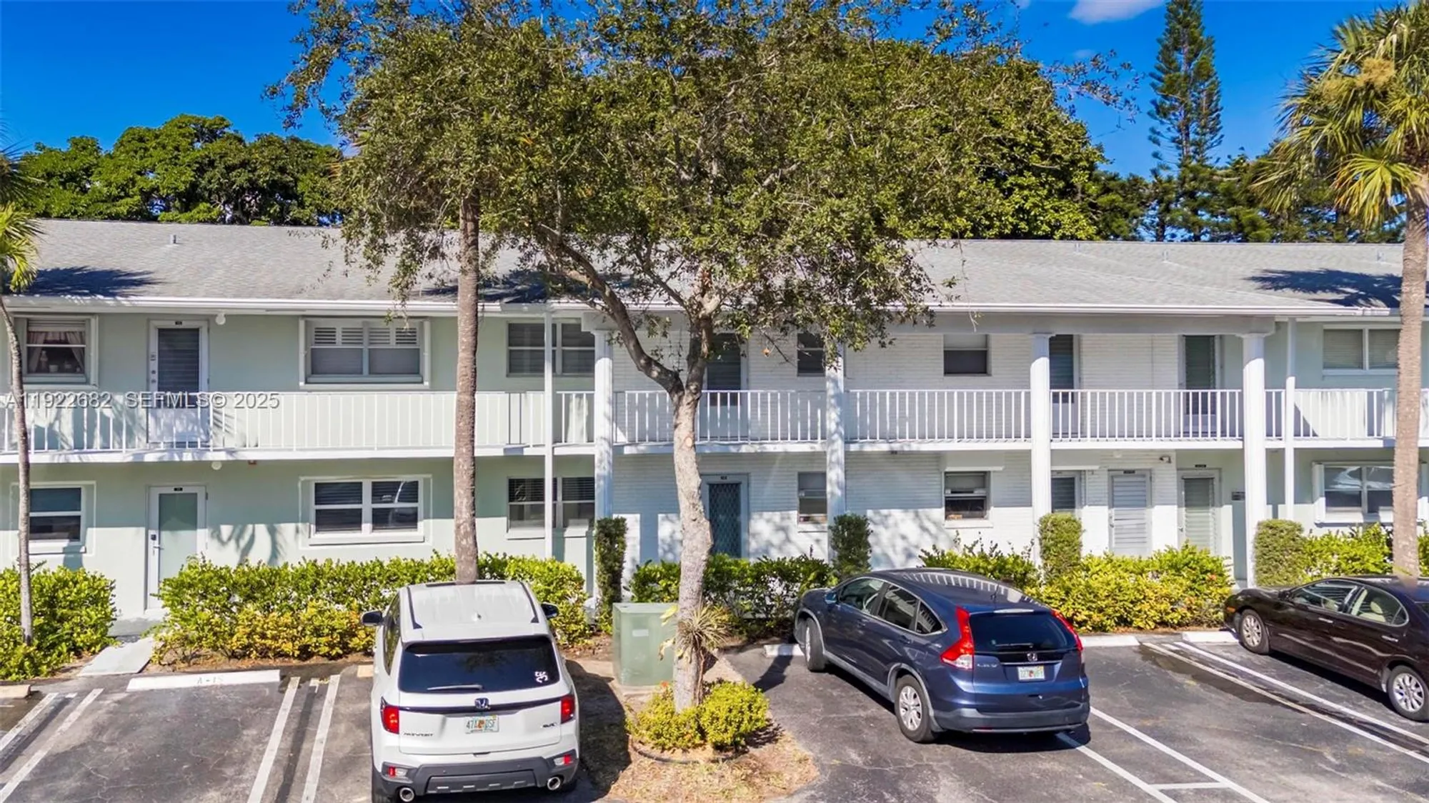 Property Slideshow image 21 of 49 | 2300 sw 22nd ave apt 109, Delray Beach, FL, 33445