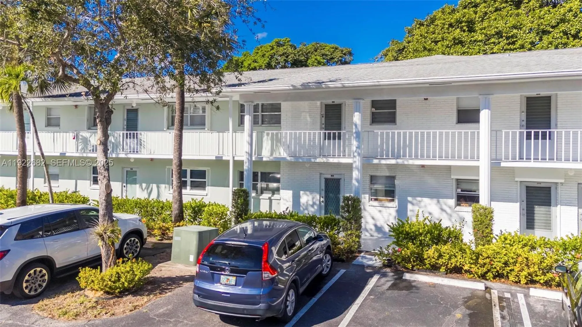 Property Slideshow image 22 of 49 | 2300 sw 22nd ave apt 109, Delray Beach, FL, 33445