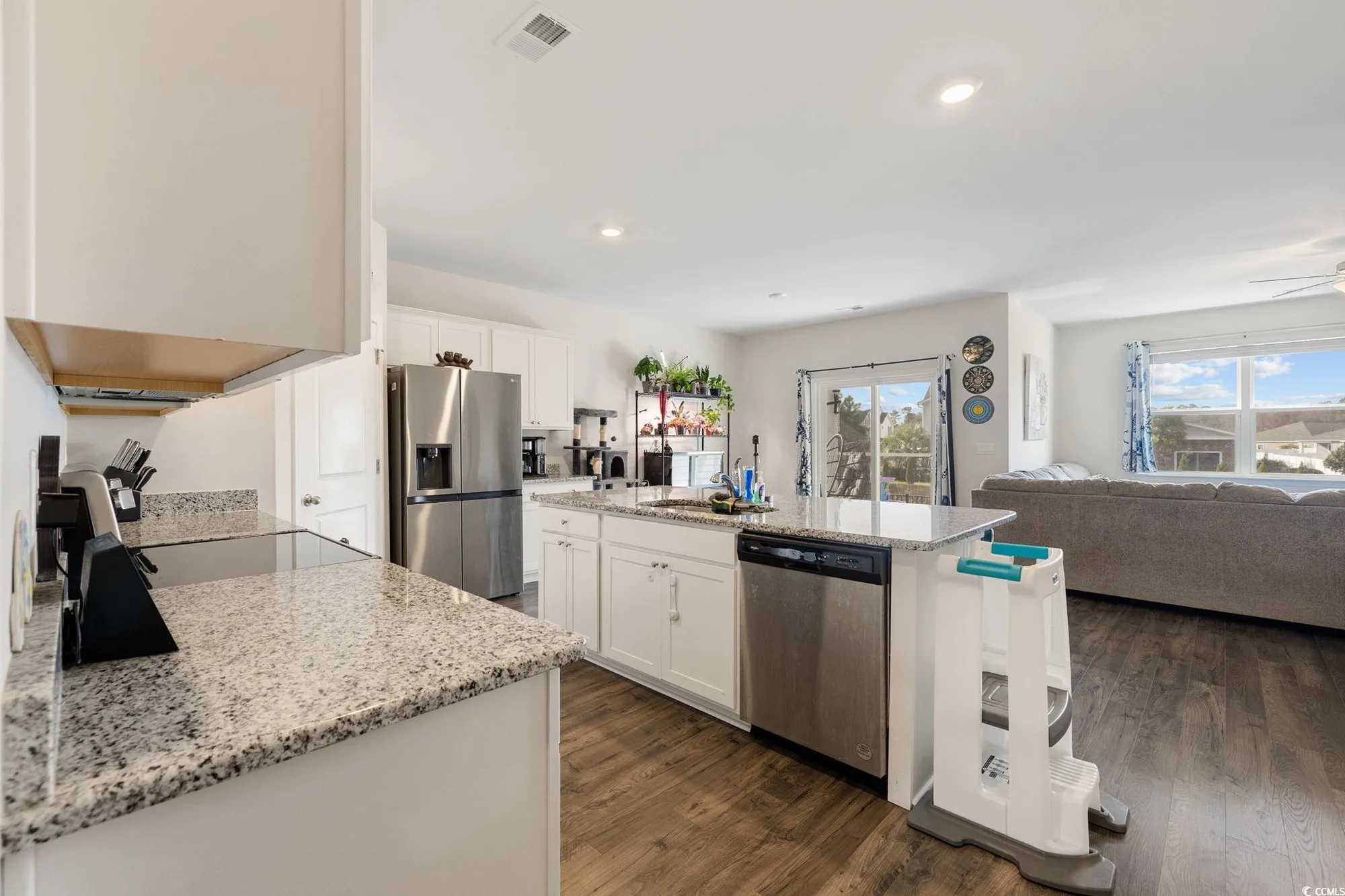 Property Slideshow image 11 of 37 | 1152 sennema cir, Myrtle Beach, SC, 29588