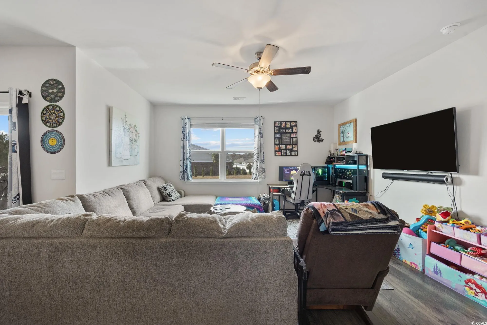 Property Slideshow image 5 of 37 | 1152 sennema cir, Myrtle Beach, SC, 29588