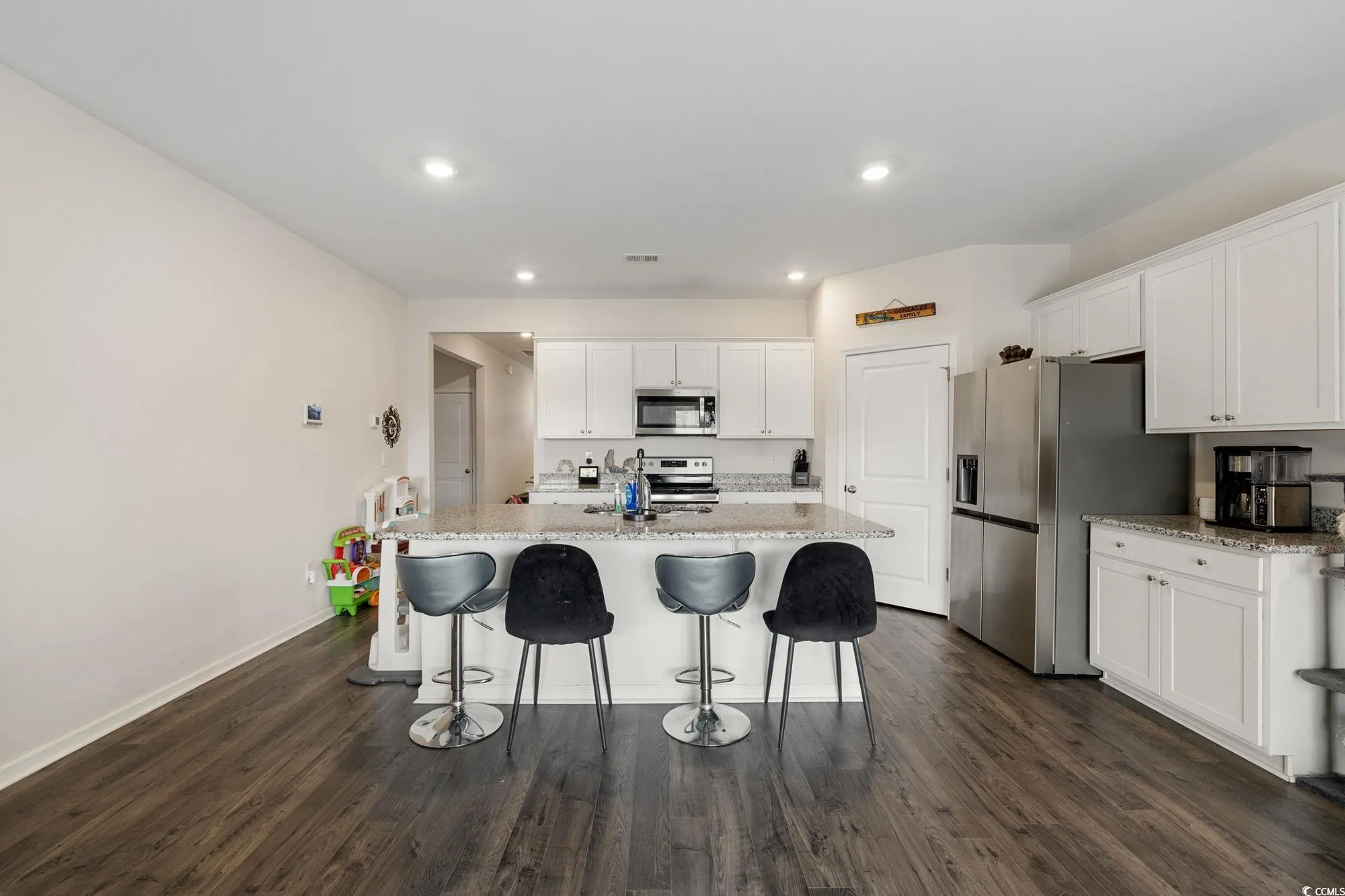 Property Slideshow image 8 of 37 | 1152 sennema cir, Myrtle Beach, SC, 29588