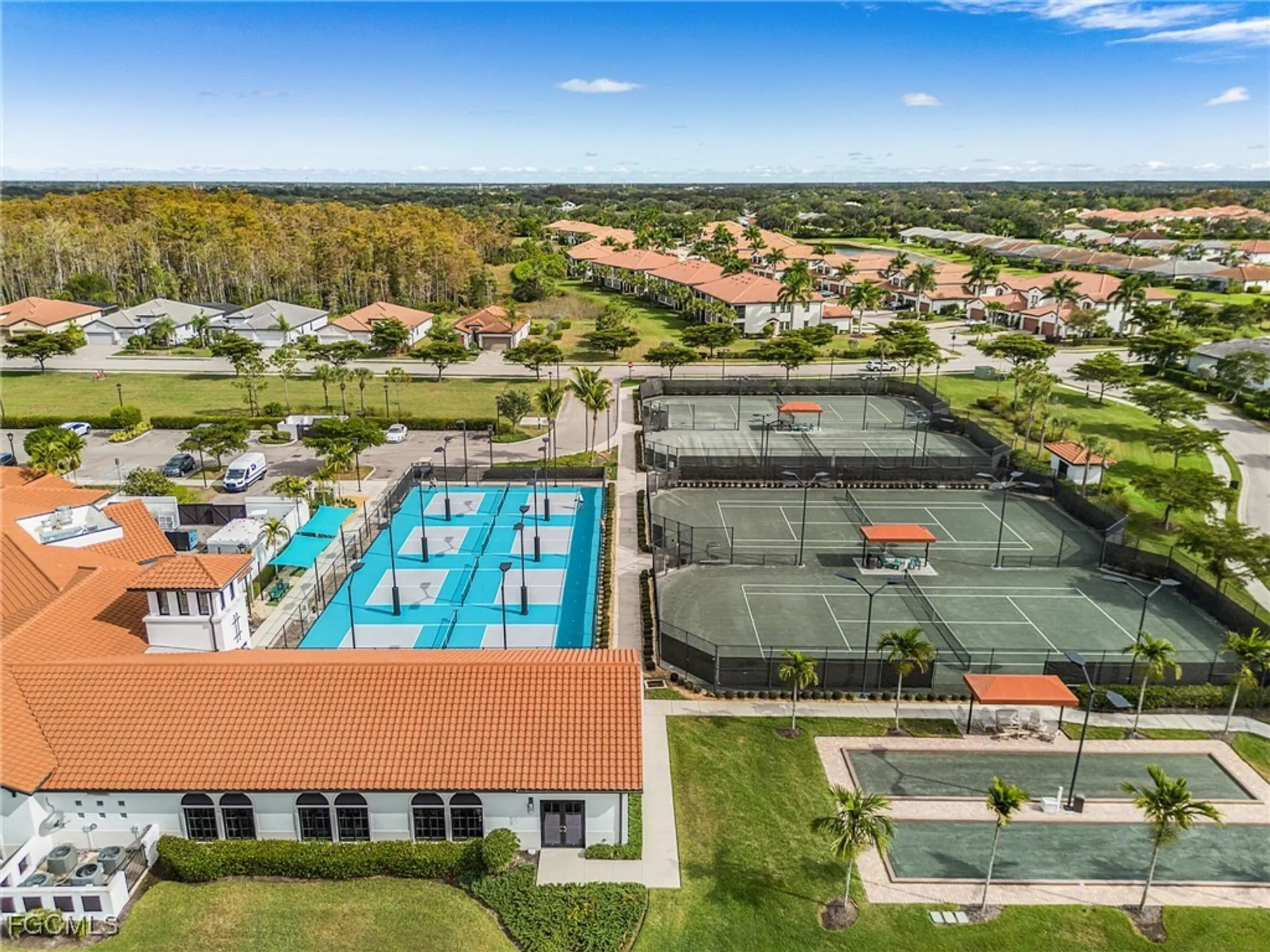 Property Slideshow image 34 of 41 | 11574 onyx cir, Fort Myers, FL, 33913