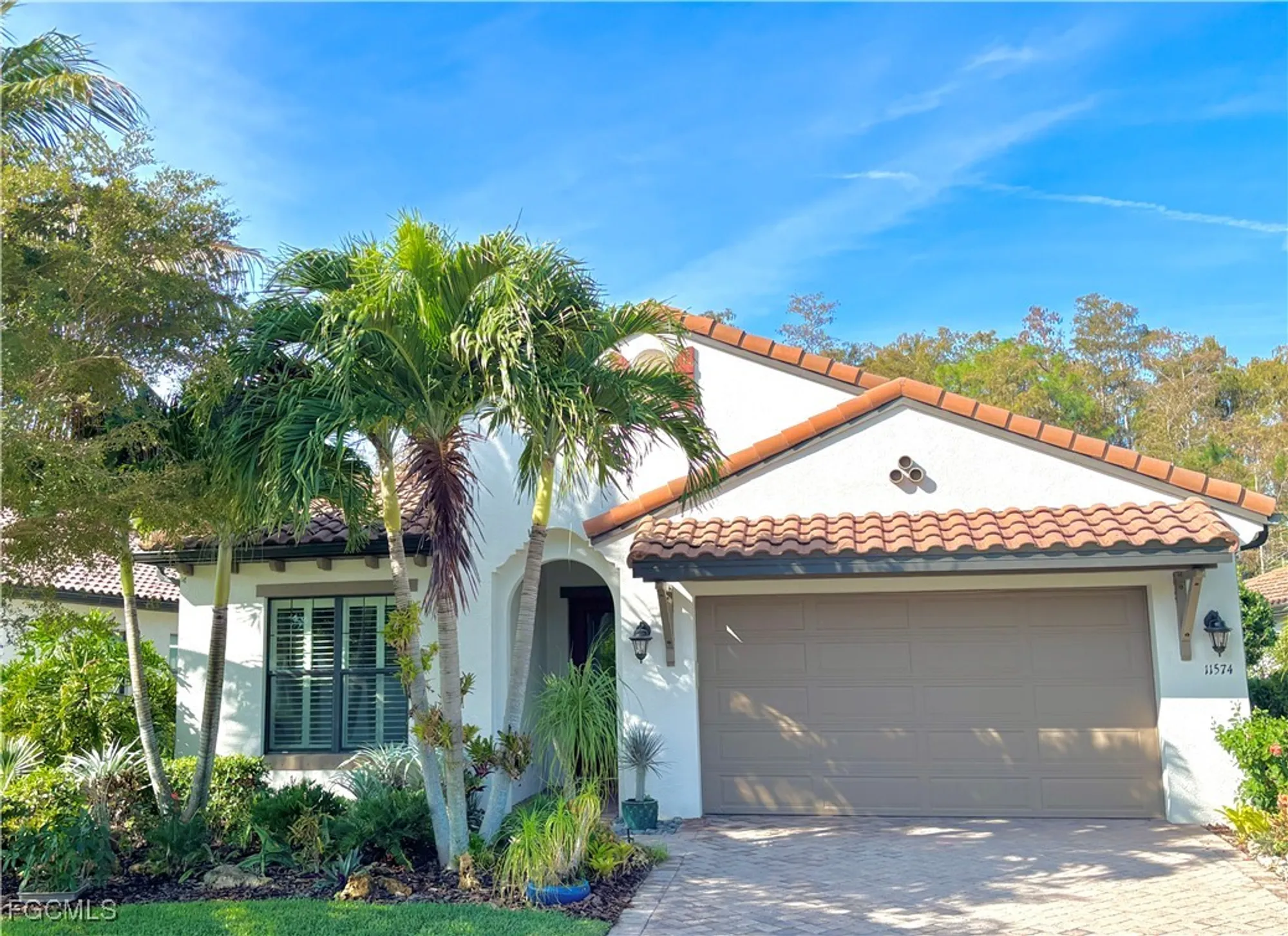 Property Slideshow image 4 of 41 | 11574 onyx cir, Fort Myers, FL, 33913