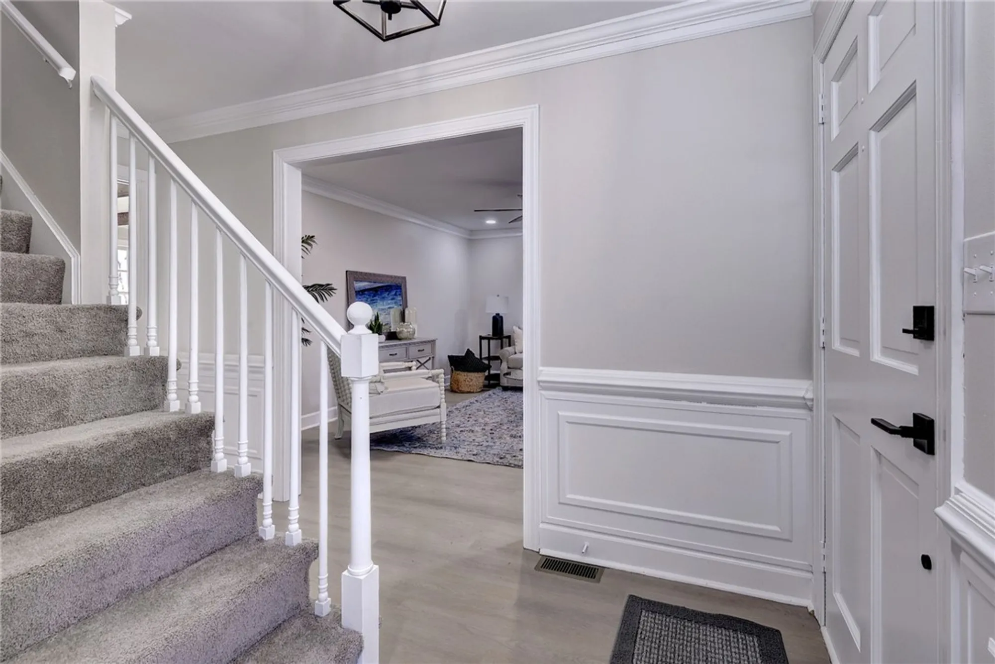 Property Slideshow image 3 of 37 | 100 daingerfield rd, Williamsburg, VA, 23185