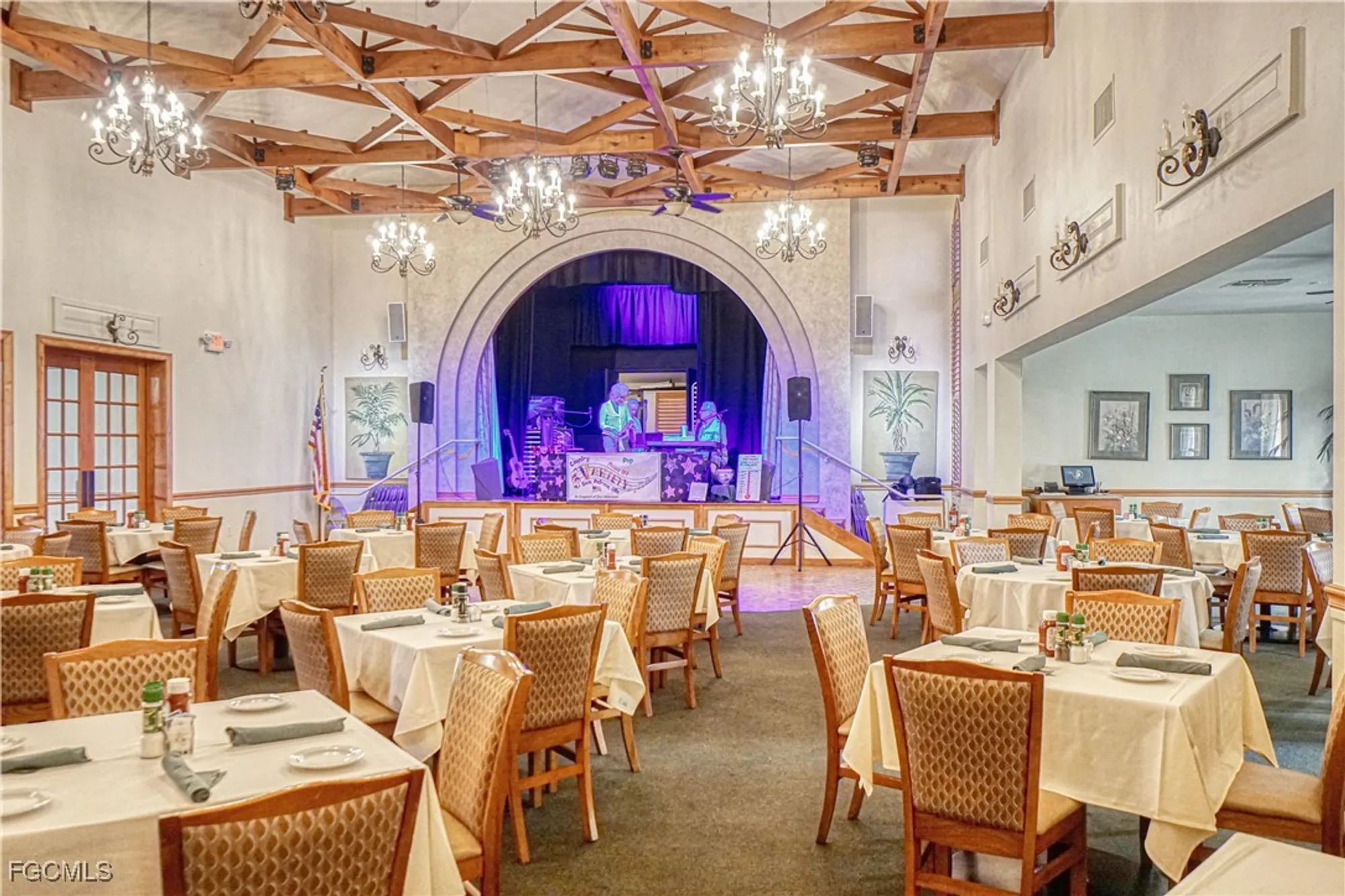 Property Slideshow image 5 of 48 | 13021 cross creek blvd 1250, Fort Myers, FL, 33912