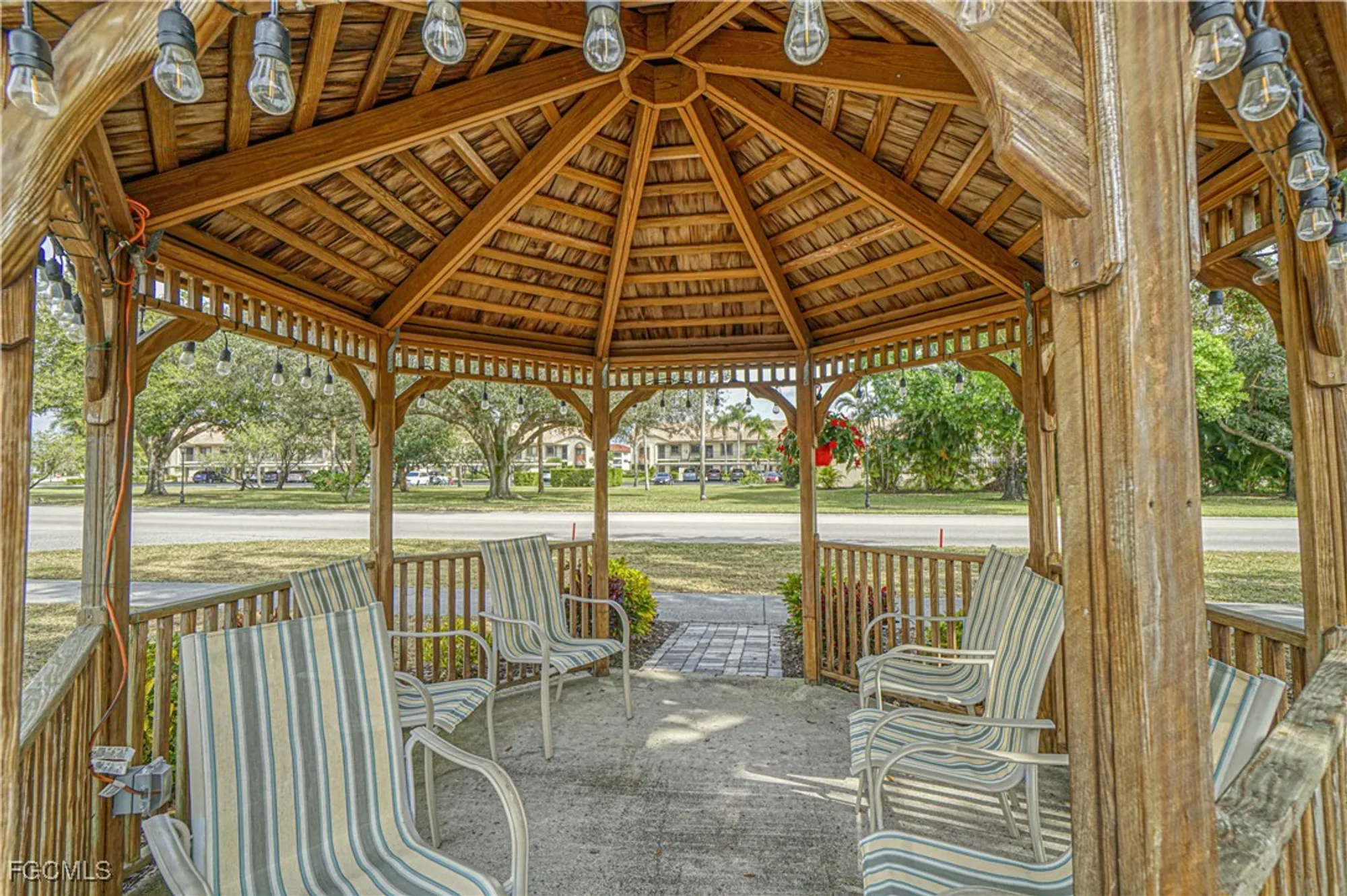Property Slideshow image 7 of 48 | 13021 cross creek blvd 1250, Fort Myers, FL, 33912