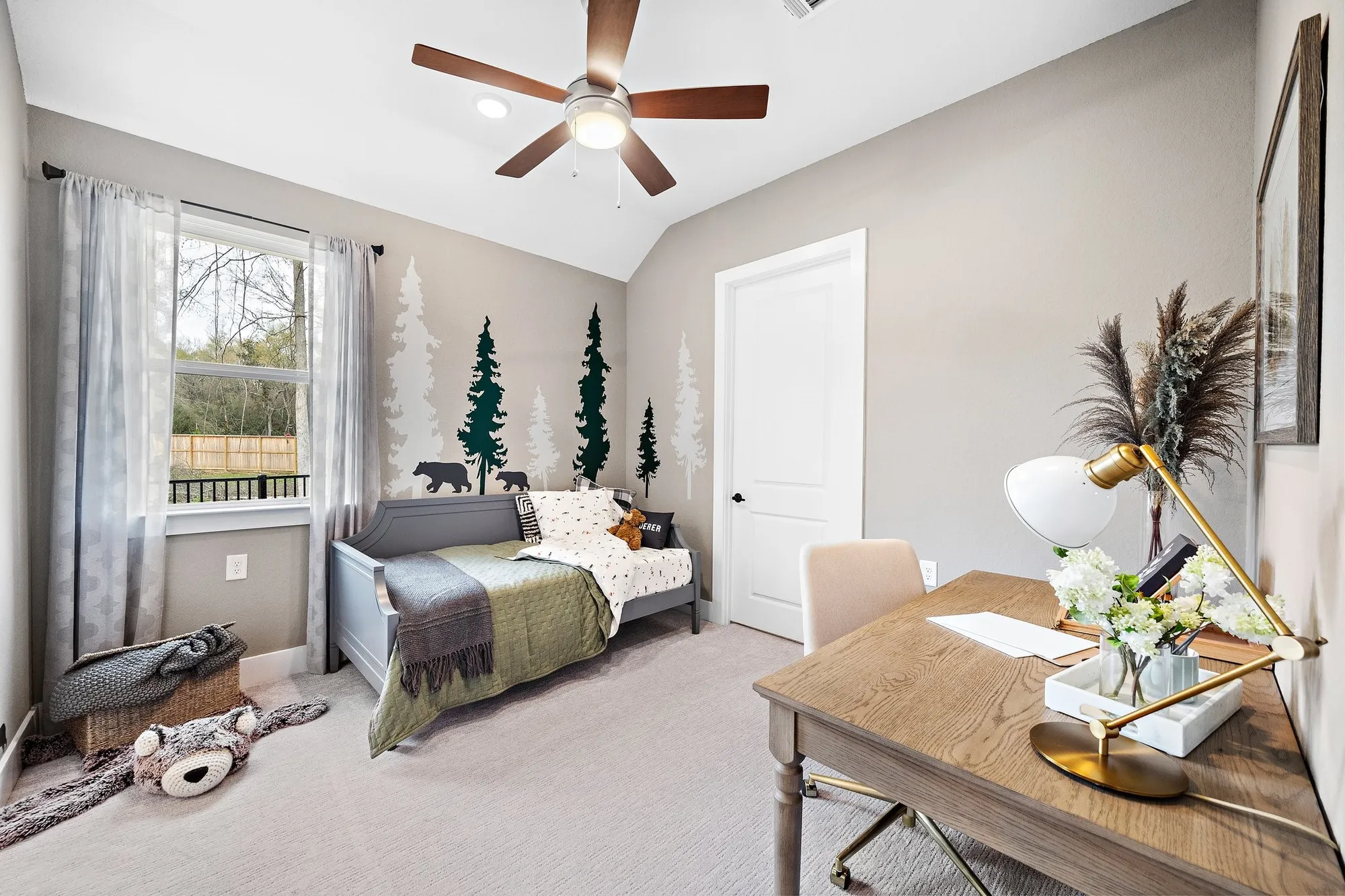 Property Slideshow image 26 of 34 | 21702 leaton cir, Porter, TX, 77365