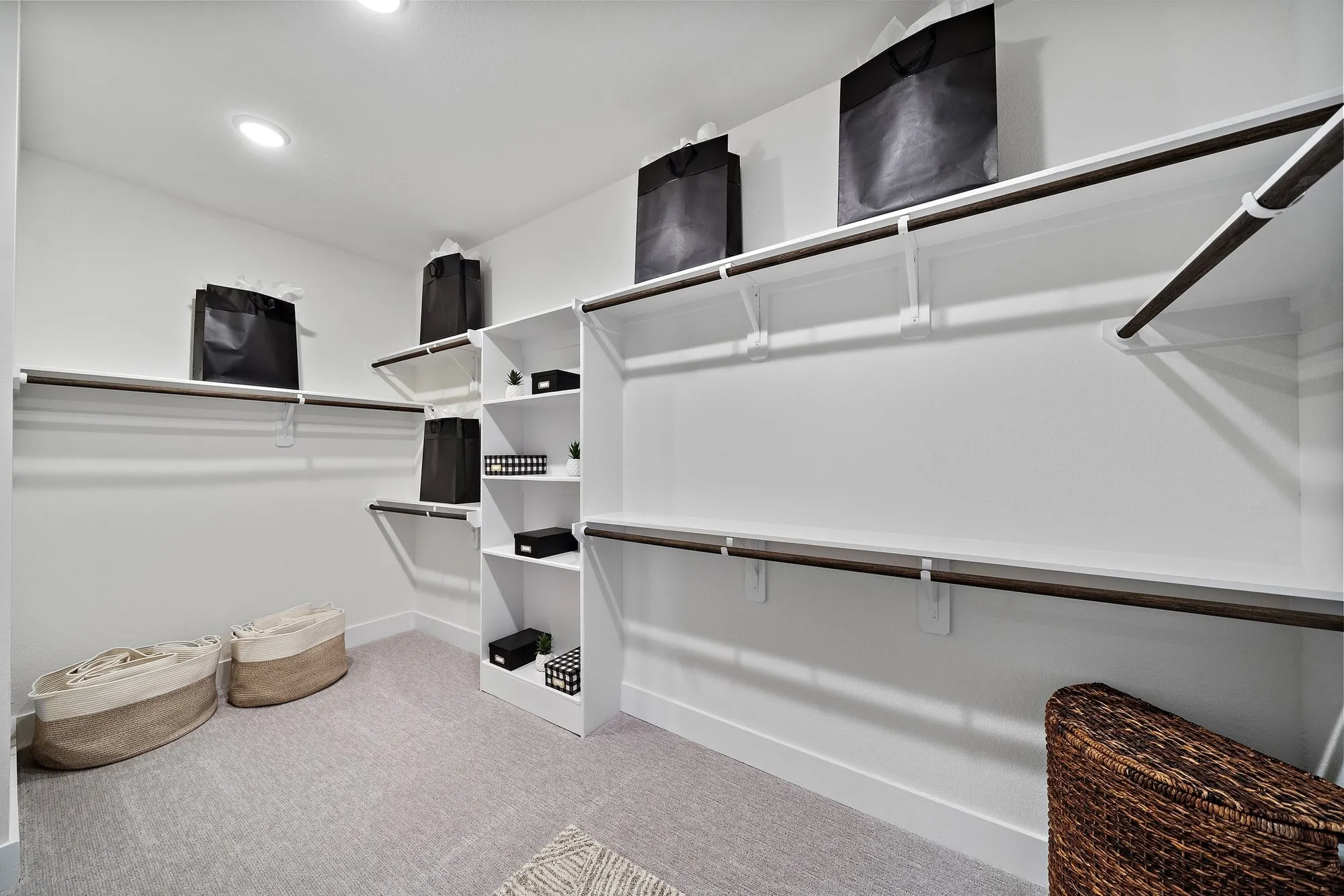 Property Slideshow image 20 of 34 | 21702 leaton cir, Porter, TX, 77365