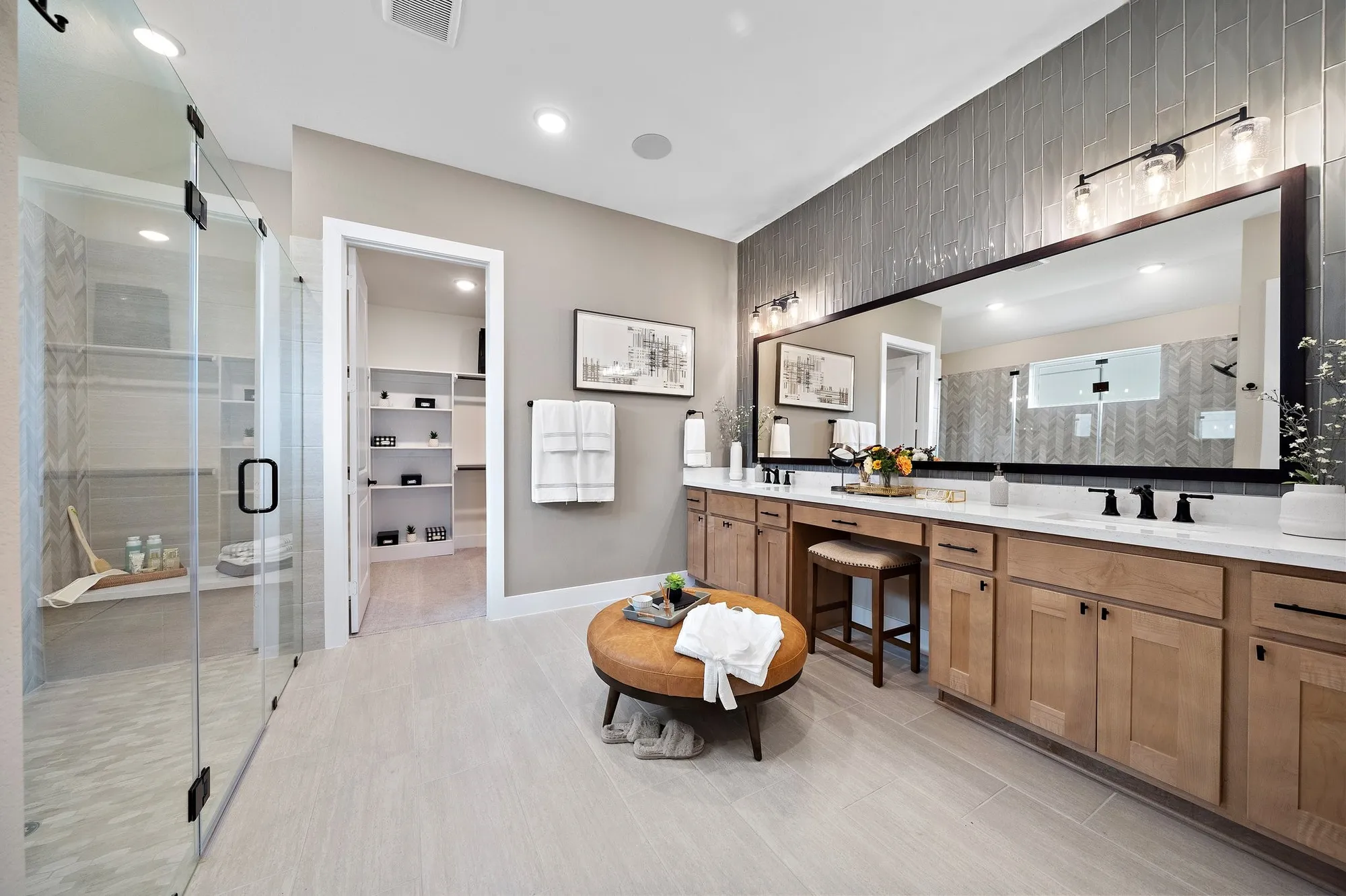 Property Slideshow image 21 of 34 | 21702 leaton cir, Porter, TX, 77365