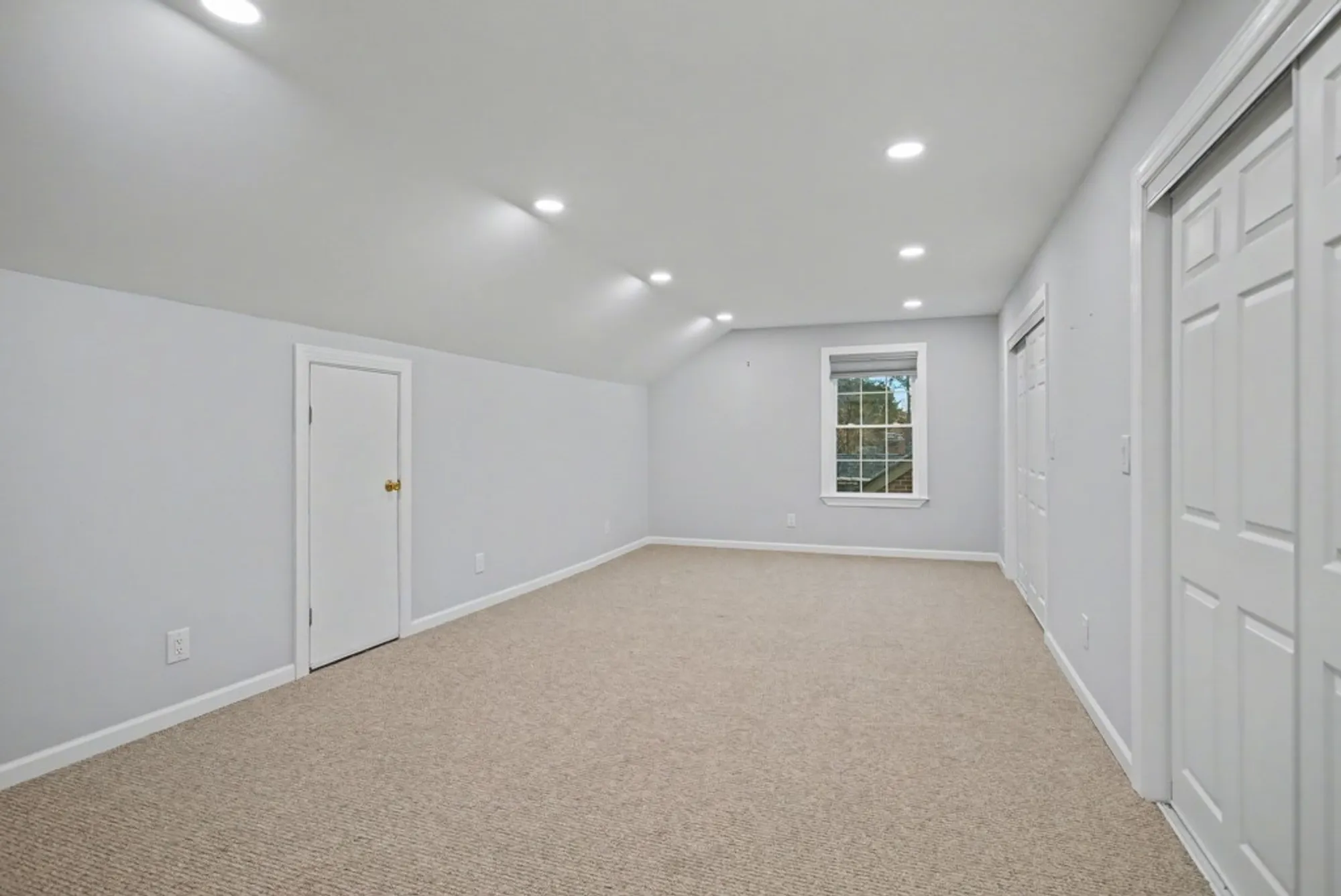 Property Slideshow image 36 of 42 | 117 thomas gates, Williamsburg, VA, 23185