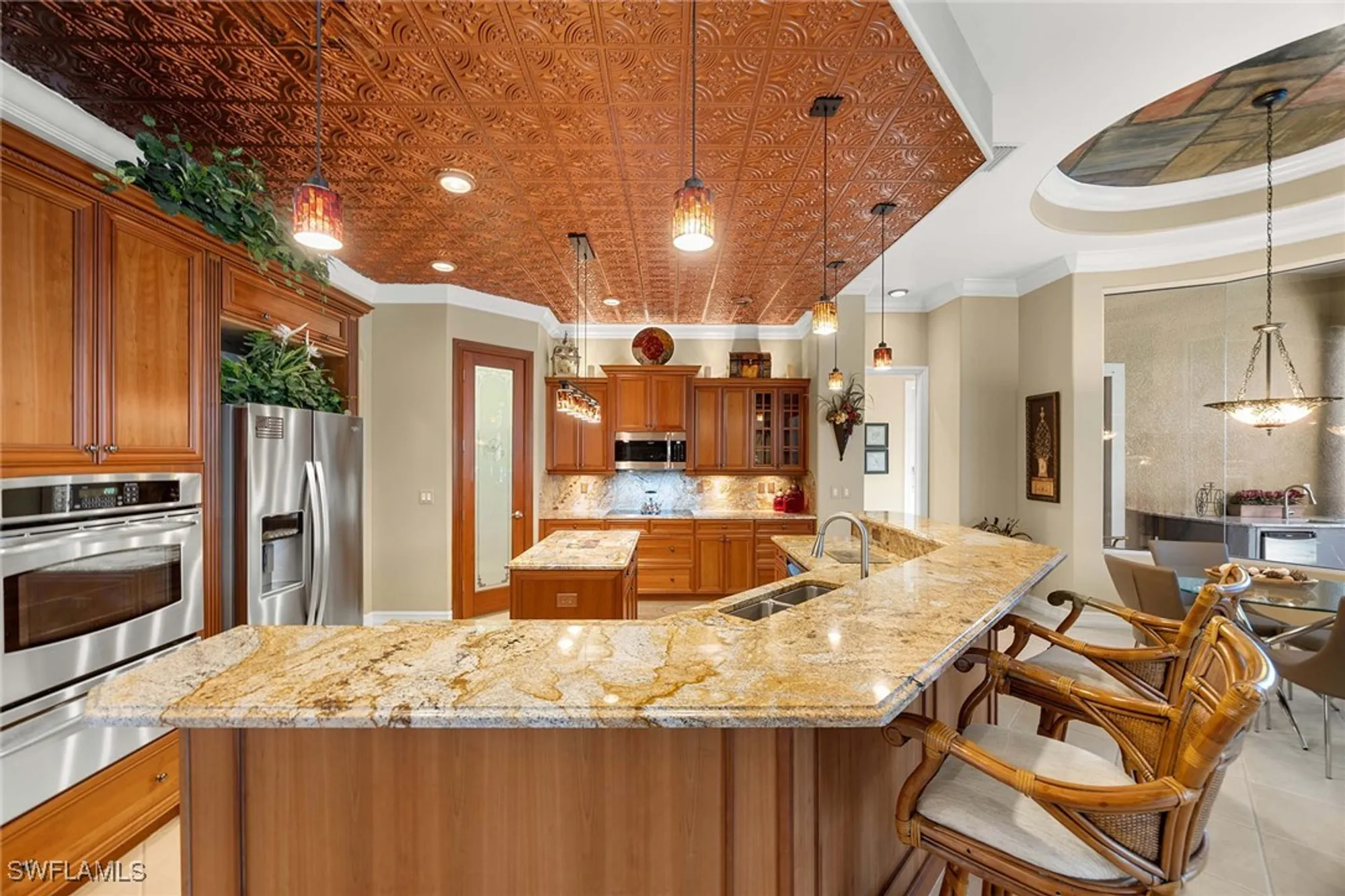 Property Slideshow image 16 of 50 | 9034 shenendoah cir, Naples, FL, 34113