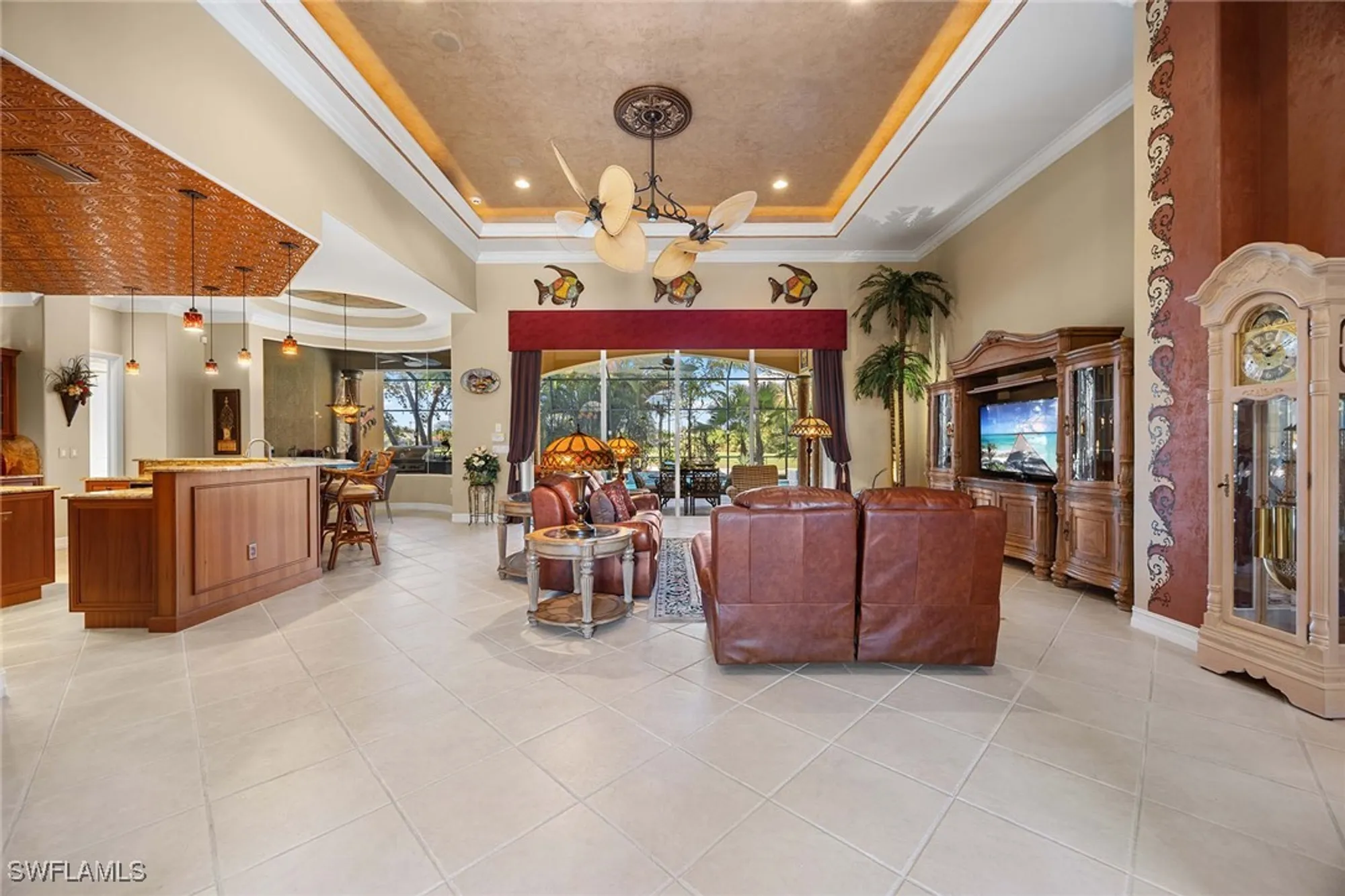 Property Slideshow image 11 of 50 | 9034 shenendoah cir, Naples, FL, 34113