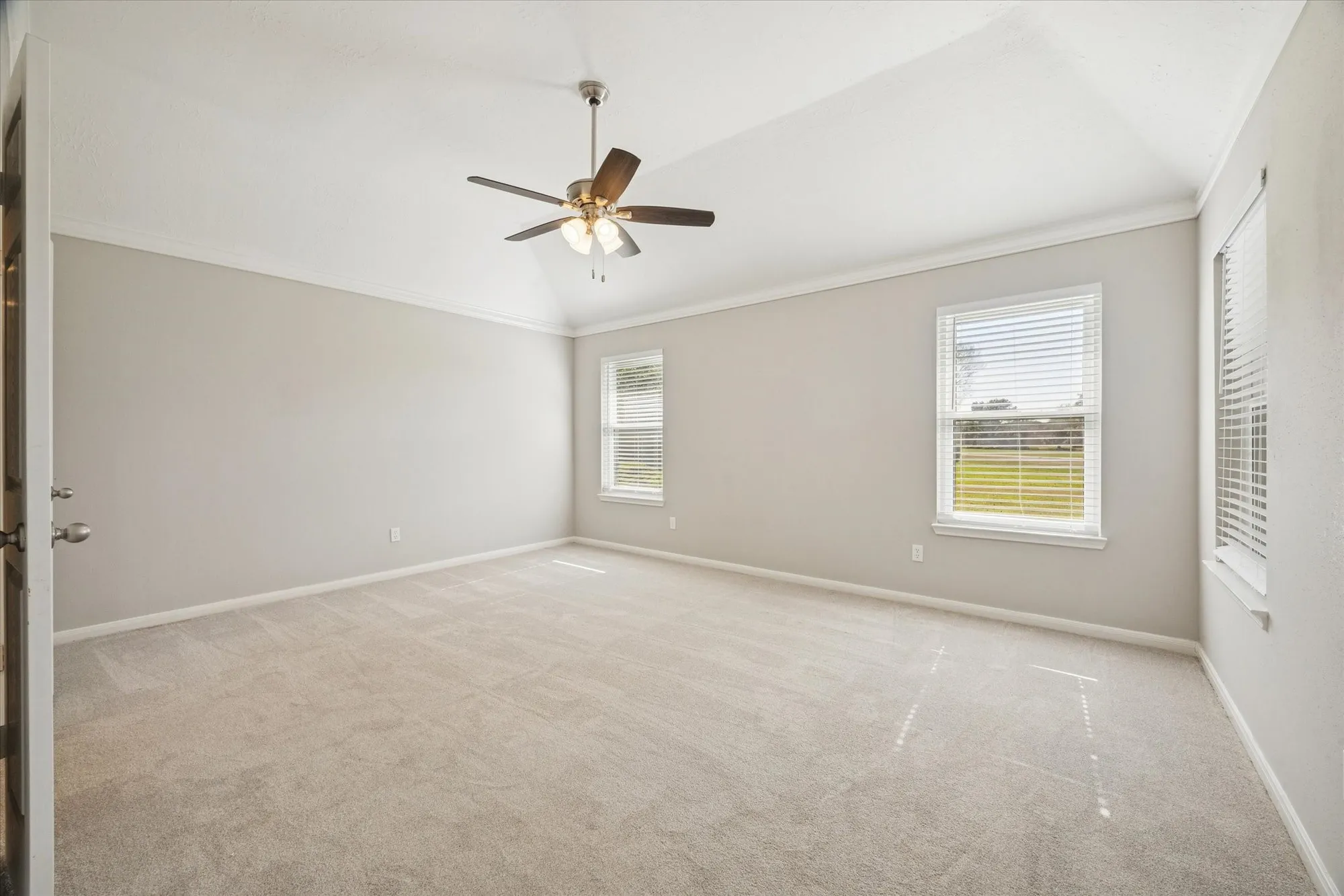 Property Slideshow image 16 of 26 | 3438 n peach hollow cir, Pearland, TX, 77584