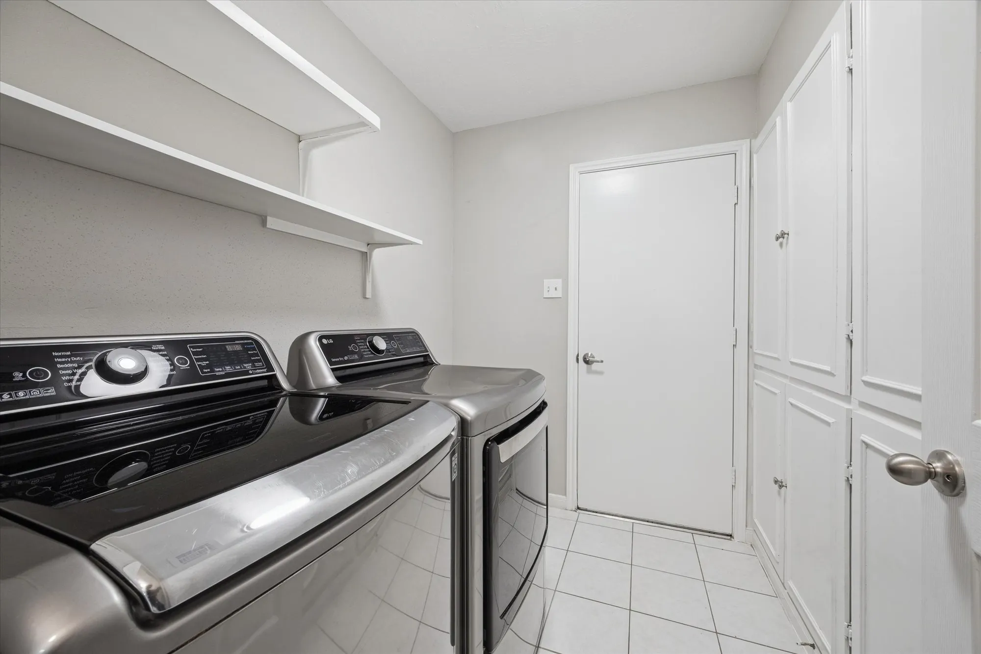 Property Slideshow image 21 of 26 | 3438 n peach hollow cir, Pearland, TX, 77584